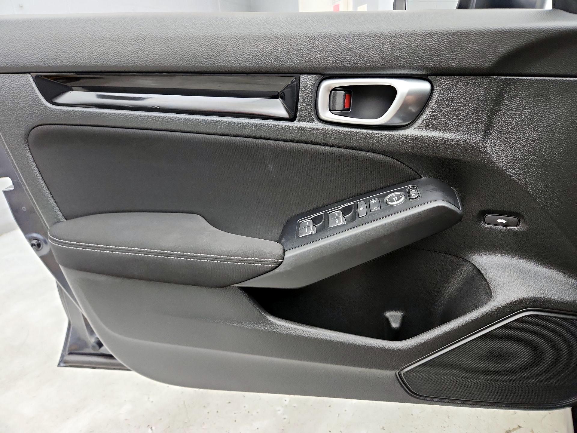 Thumbnail: 2023 Honda Civic - 12