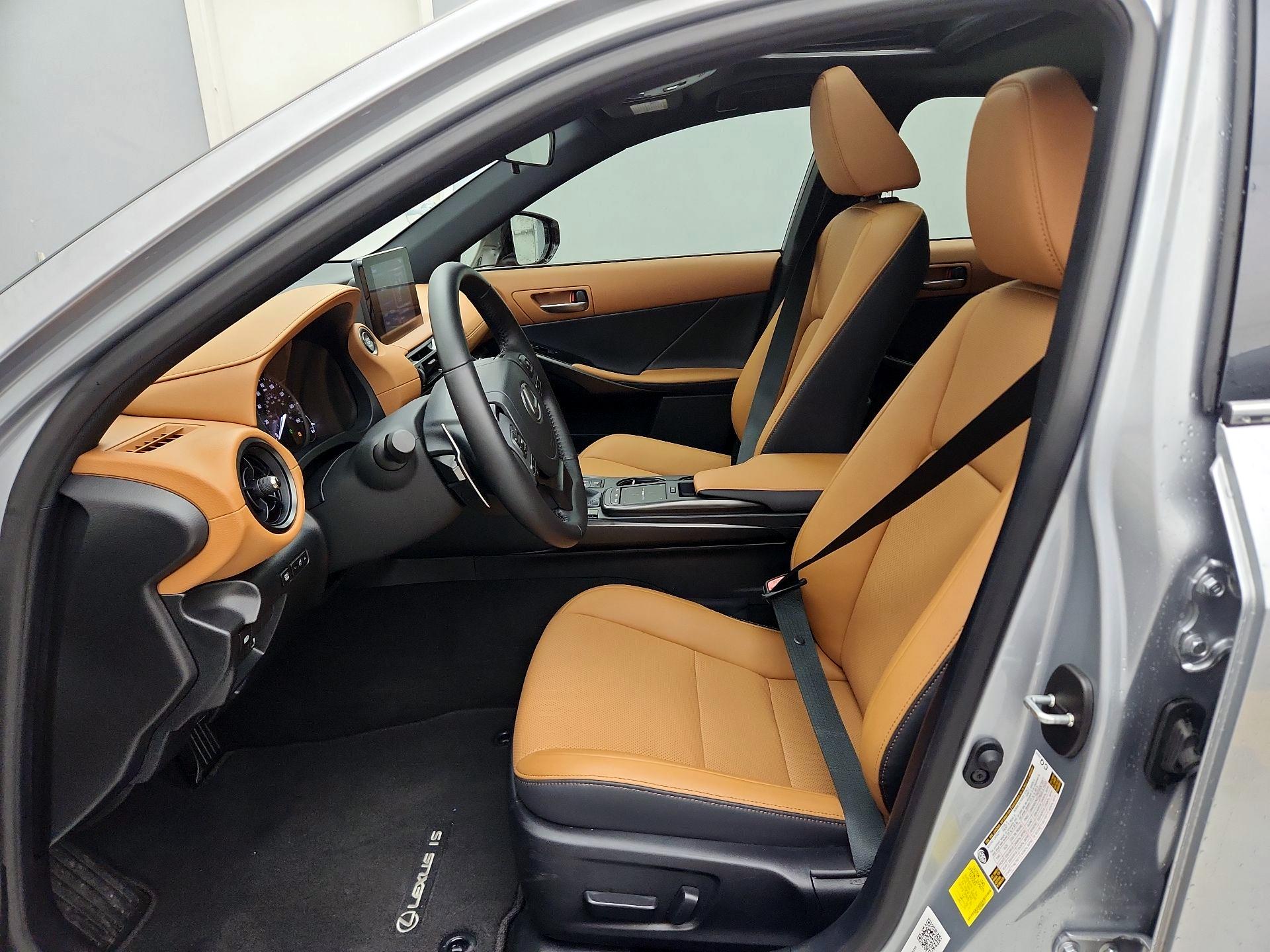 Thumbnail: 2025 Lexus IS - 11