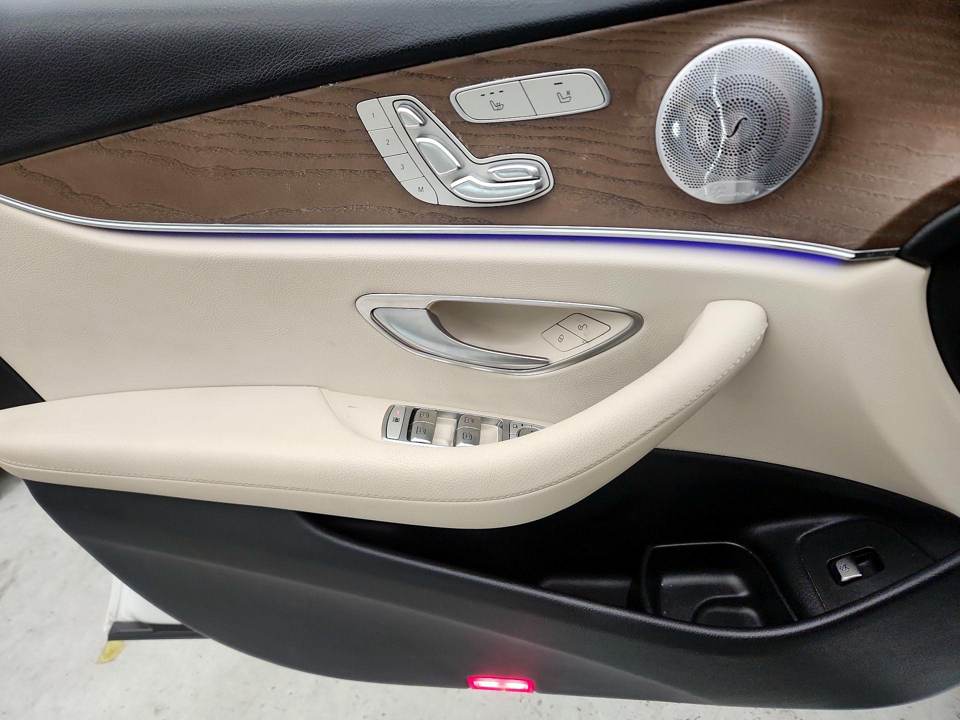 Thumbnail: 2020 Mercedes-Benz E-Class - 12
