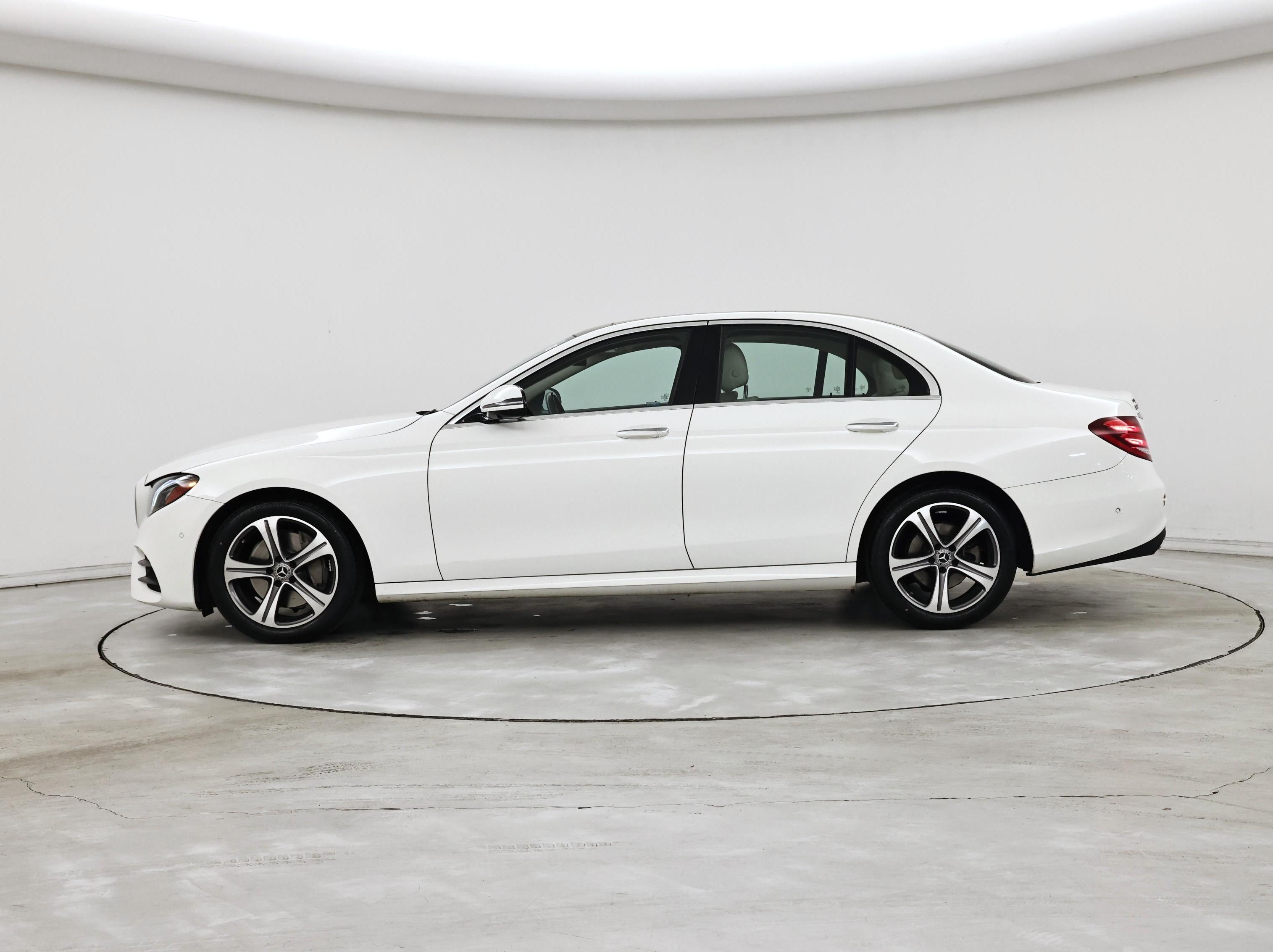 Thumbnail: 2020 Mercedes-Benz E-Class - 3