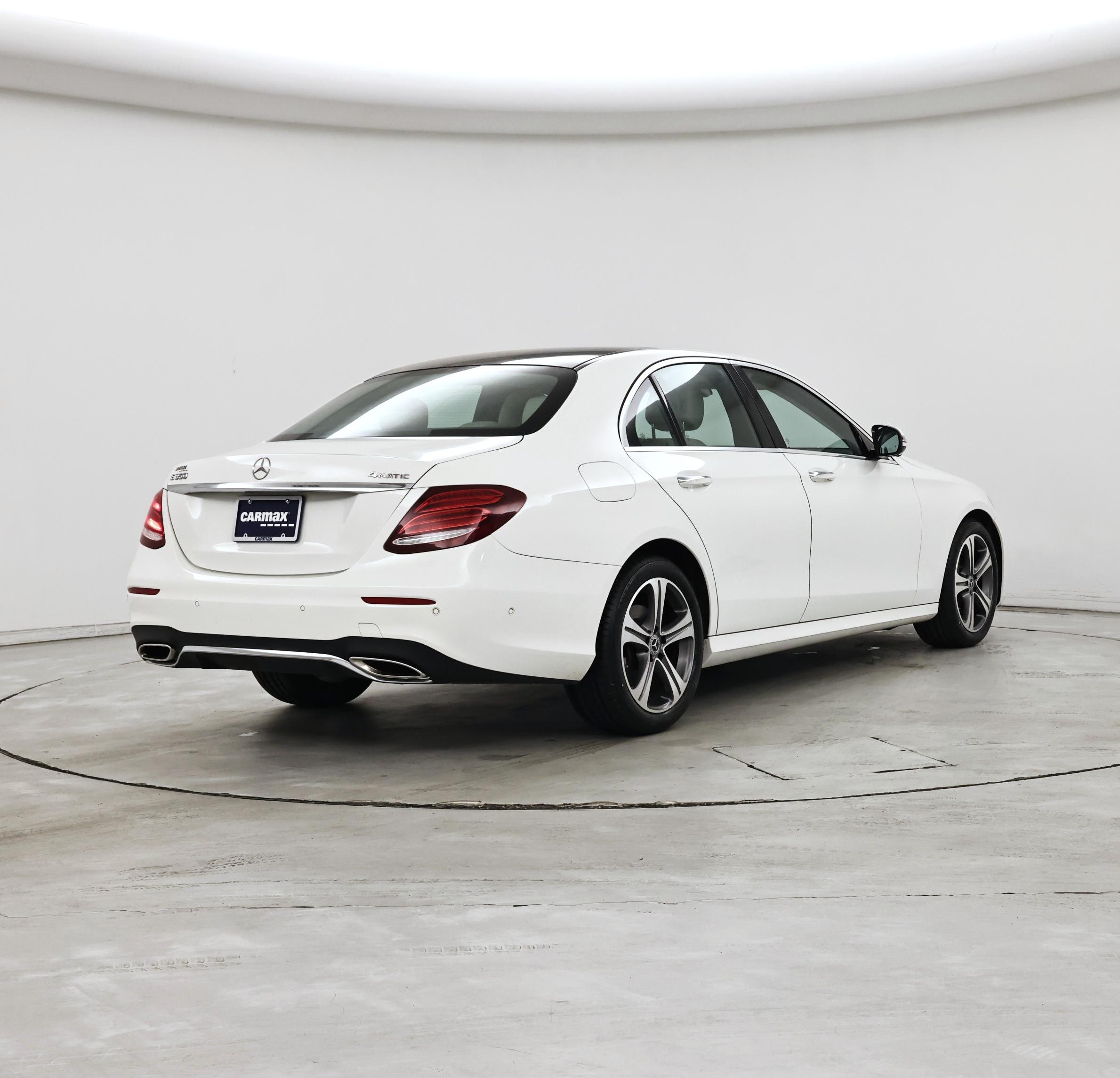 Thumbnail: 2020 Mercedes-Benz E-Class - 8