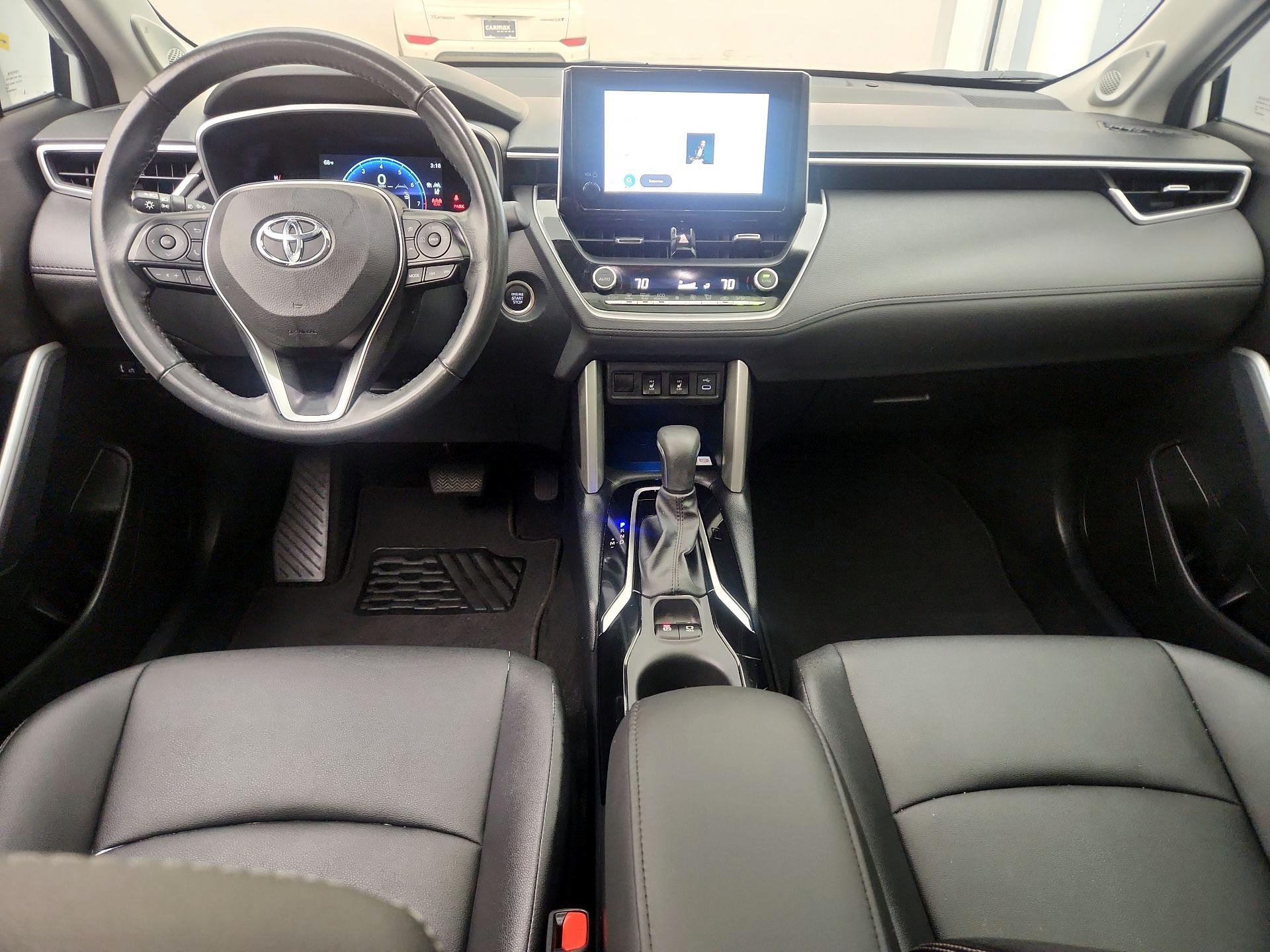 Thumbnail: 2023 Toyota Corolla Cross - 9