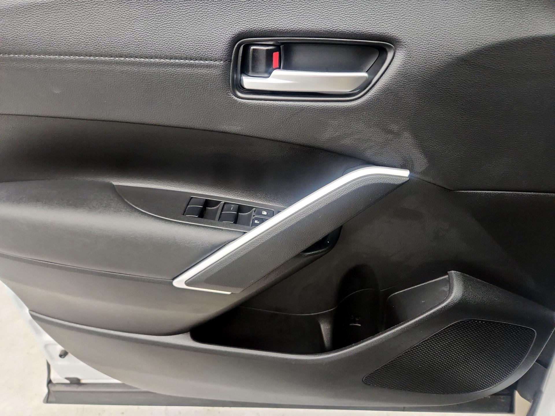 Thumbnail: 2023 Toyota Corolla Cross - 12