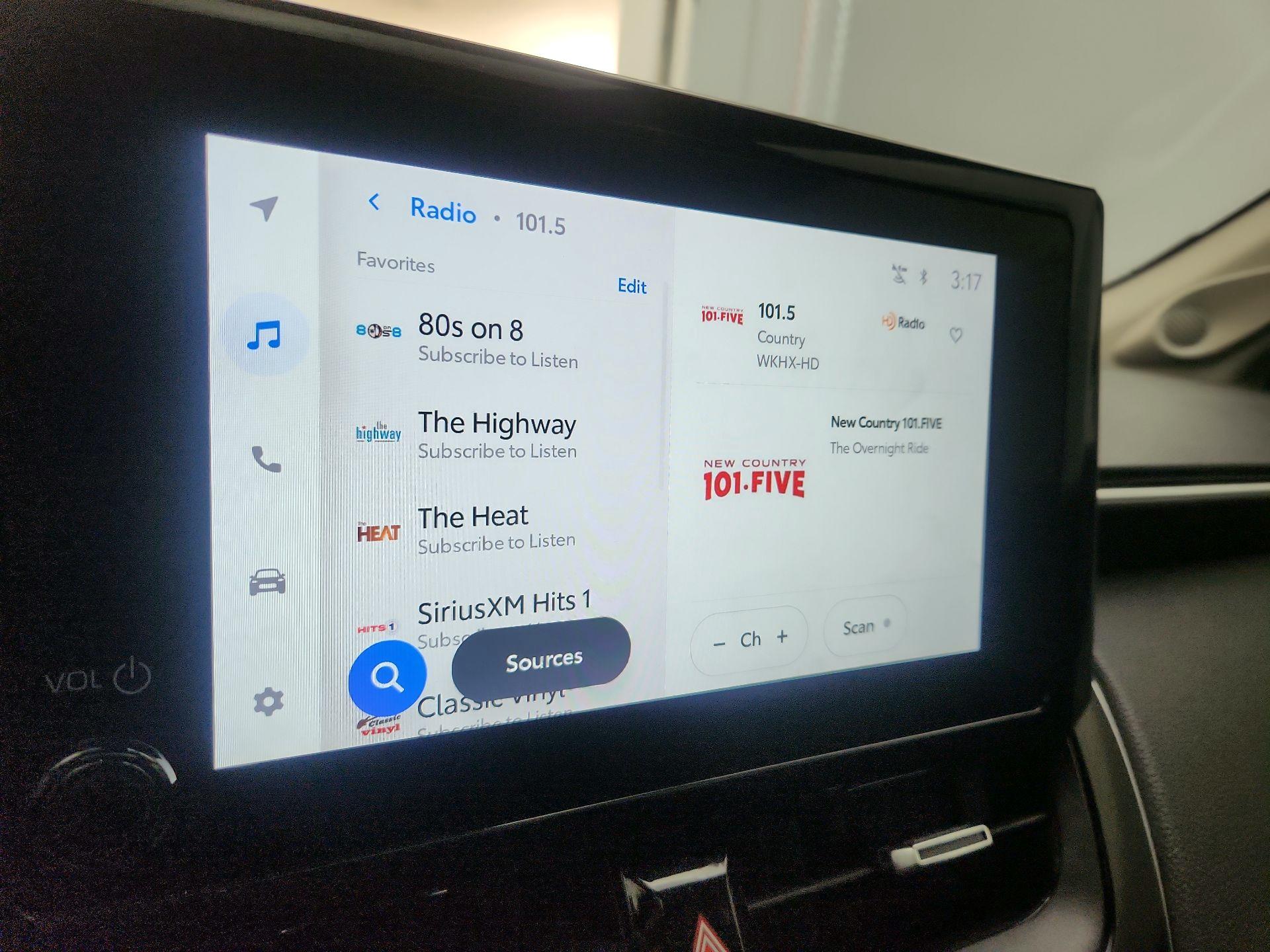 Thumbnail: 2023 Toyota Corolla Cross - 15