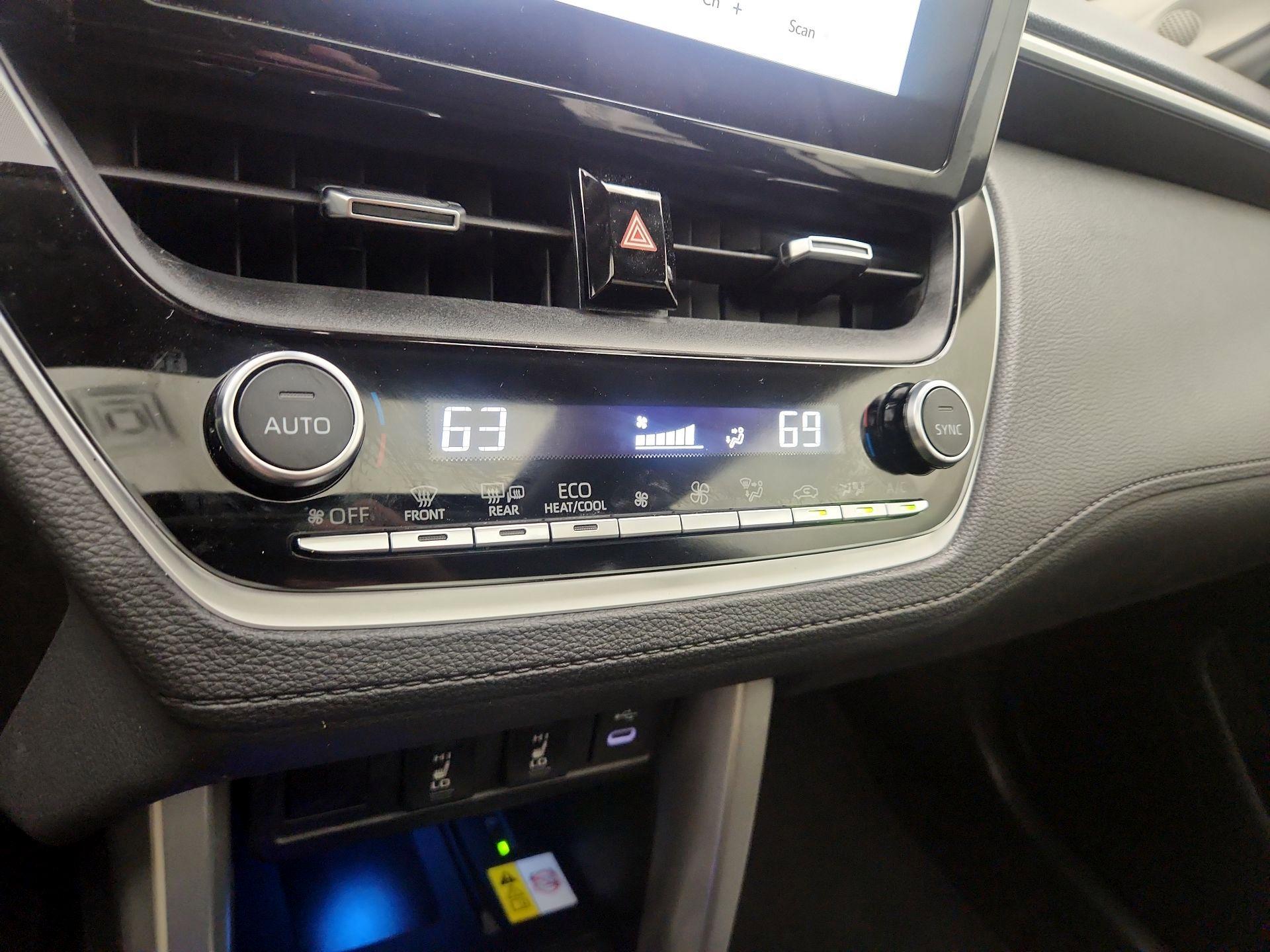 Thumbnail: 2023 Toyota Corolla Cross - 16