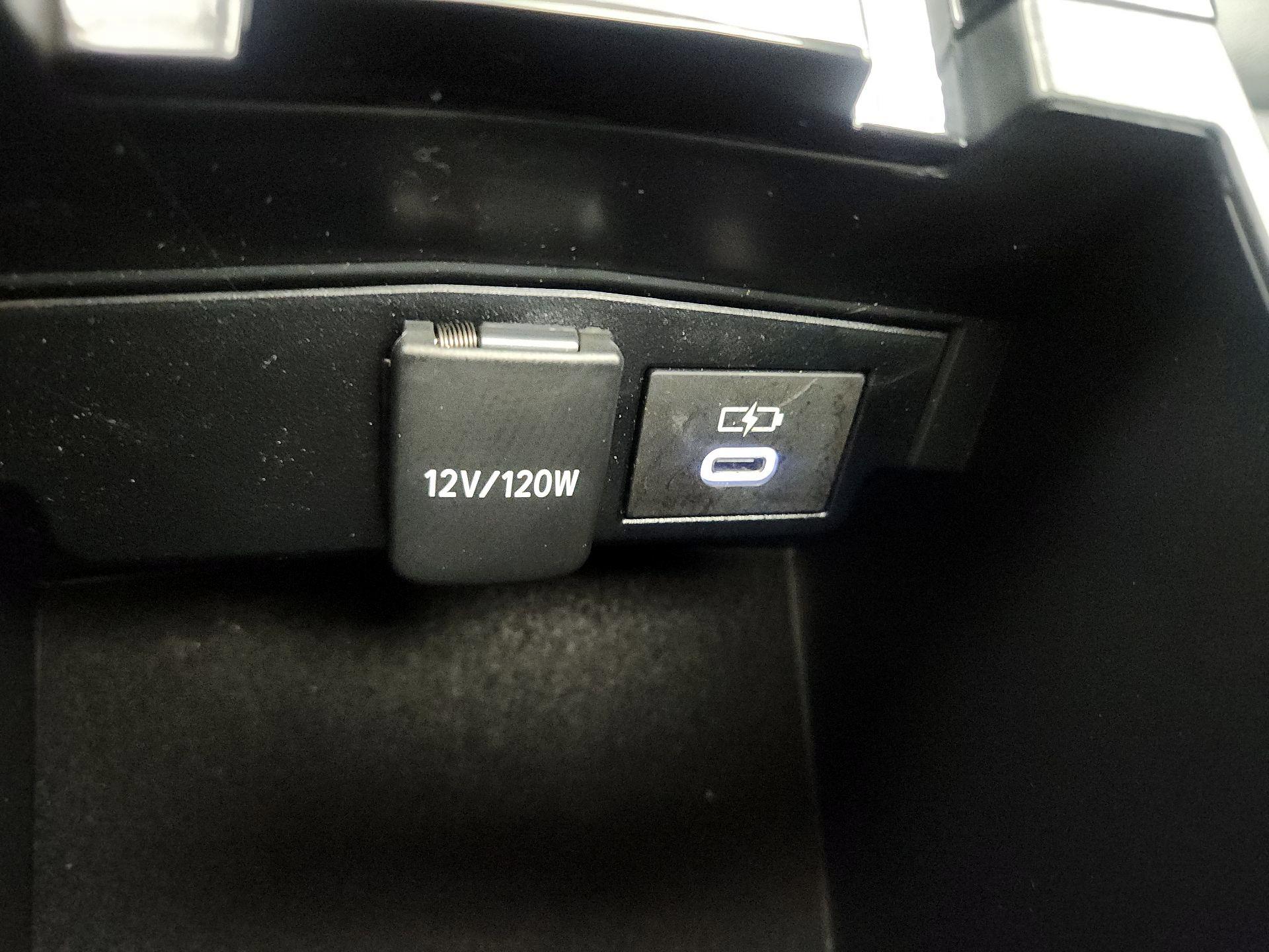 Thumbnail: 2023 Toyota Corolla Cross - 18