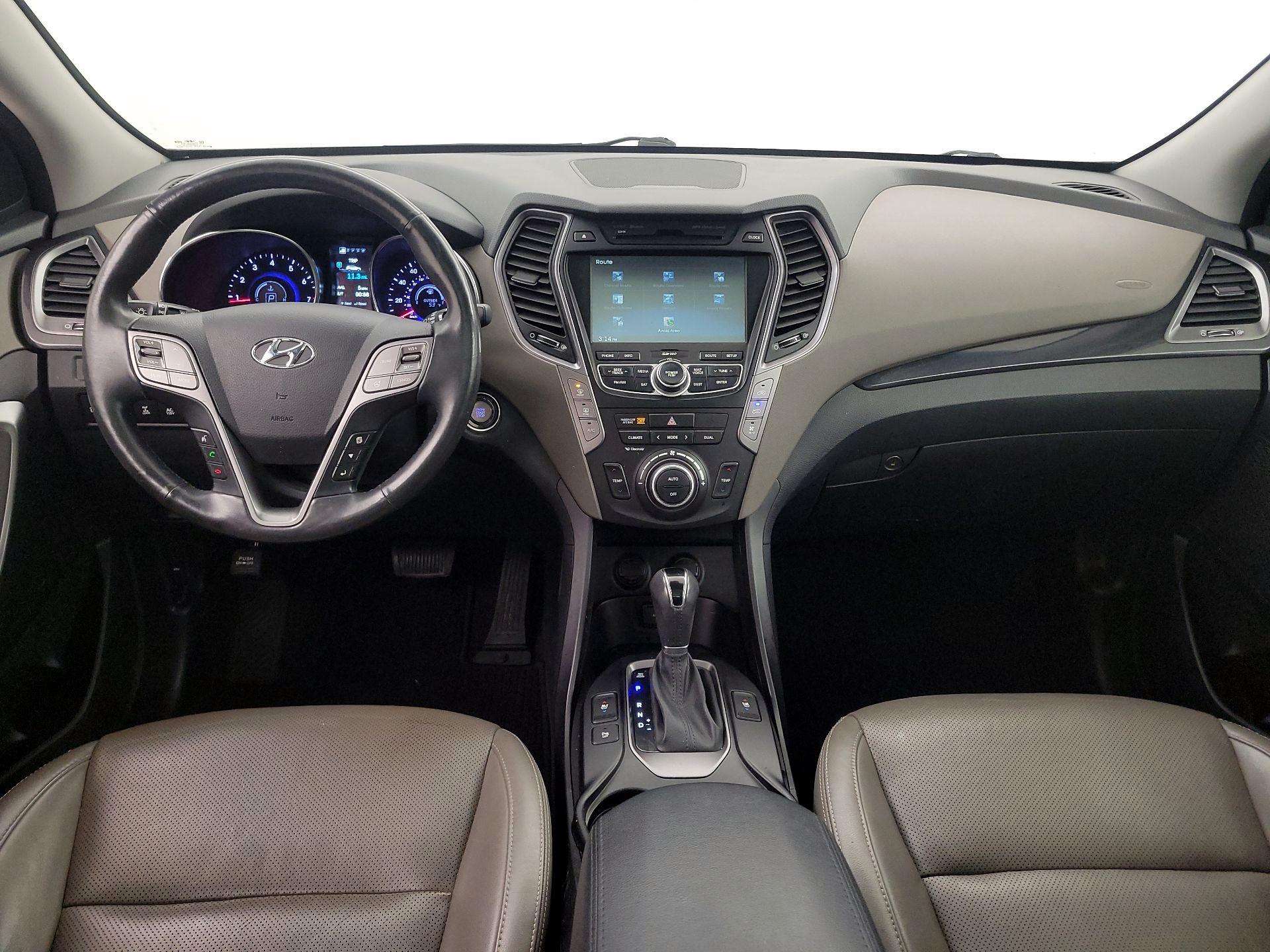 Thumbnail: 2016 Hyundai Santa Fe - 9