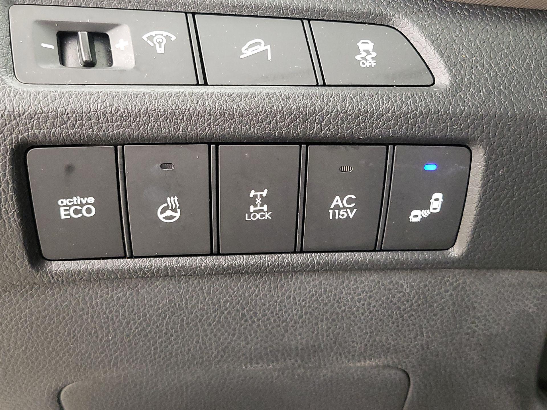 Thumbnail: 2016 Hyundai Santa Fe - 13