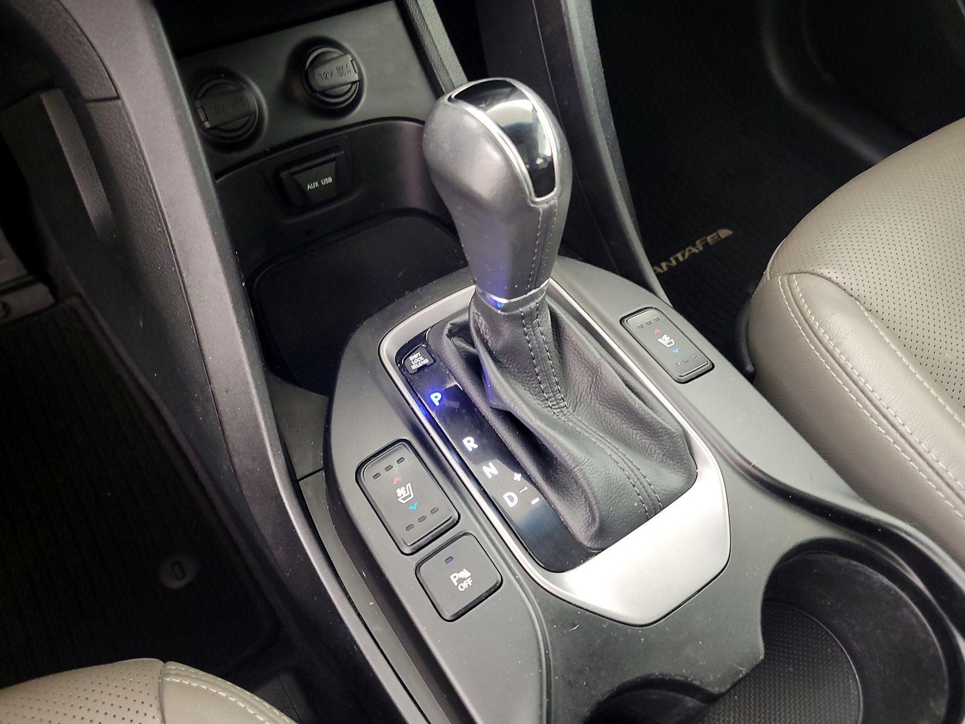 Thumbnail: 2016 Hyundai Santa Fe - 17