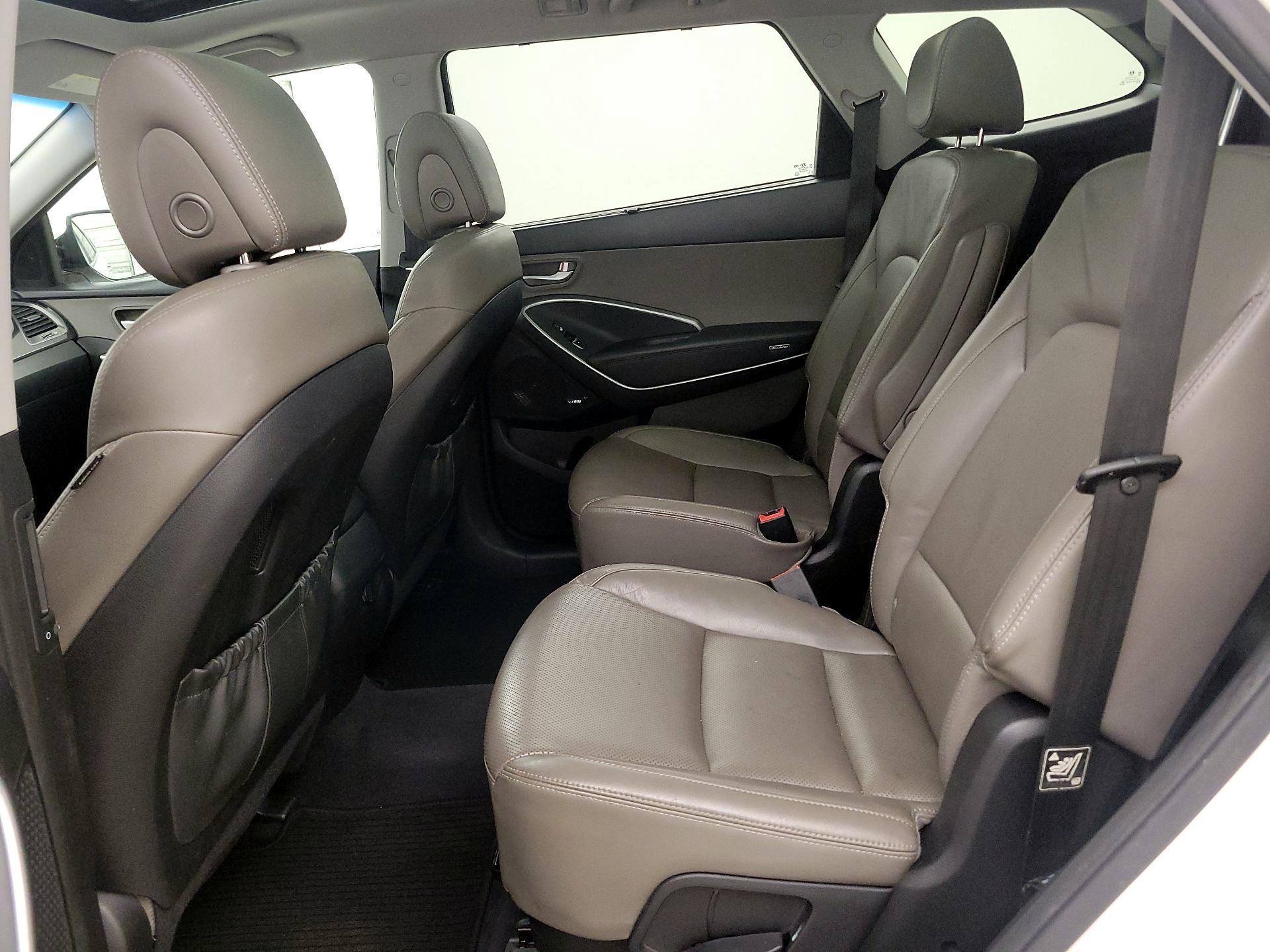 Thumbnail: 2016 Hyundai Santa Fe - 20