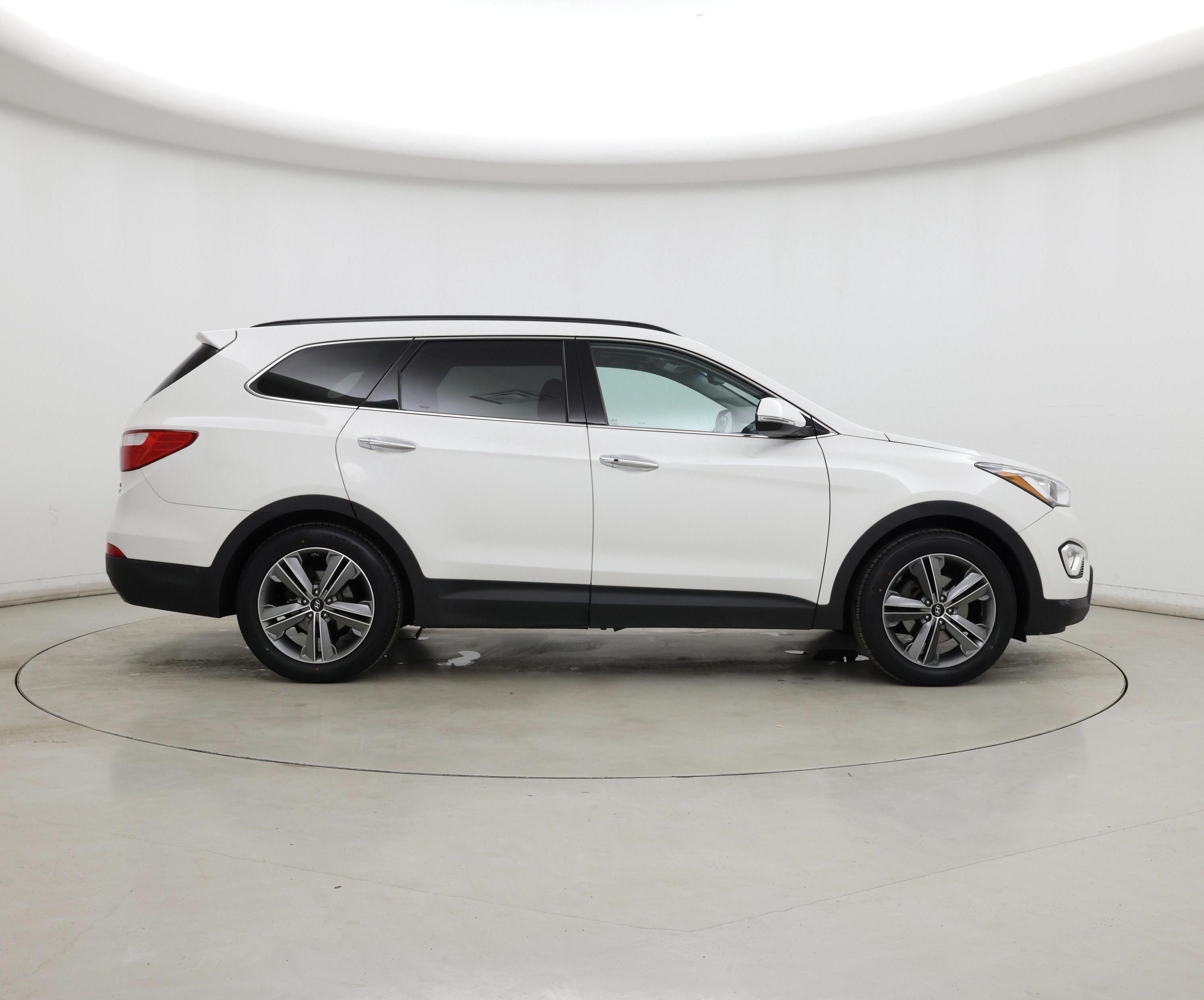 Thumbnail: 2016 Hyundai Santa Fe - 7