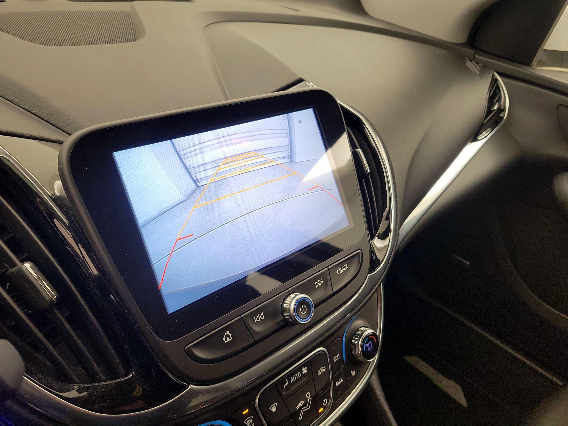 Thumbnail: 2017 Chevrolet Volt - 14