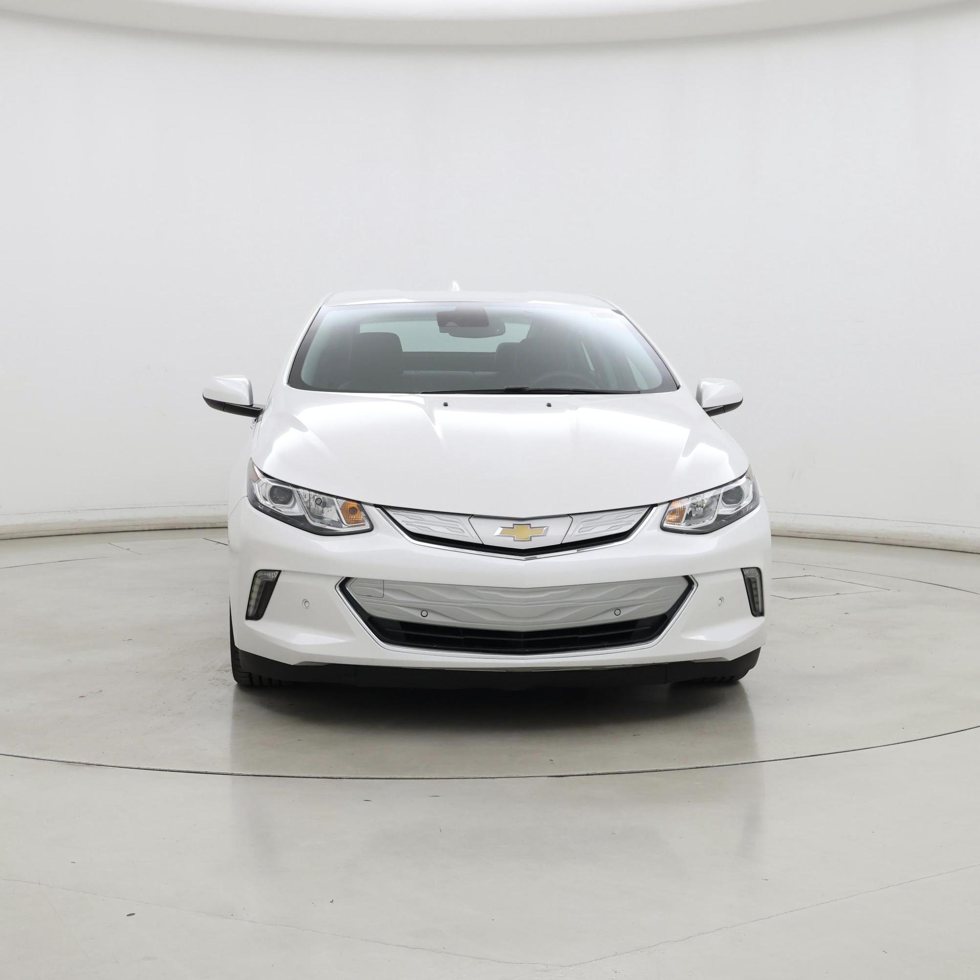 Thumbnail: 2017 Chevrolet Volt - 5