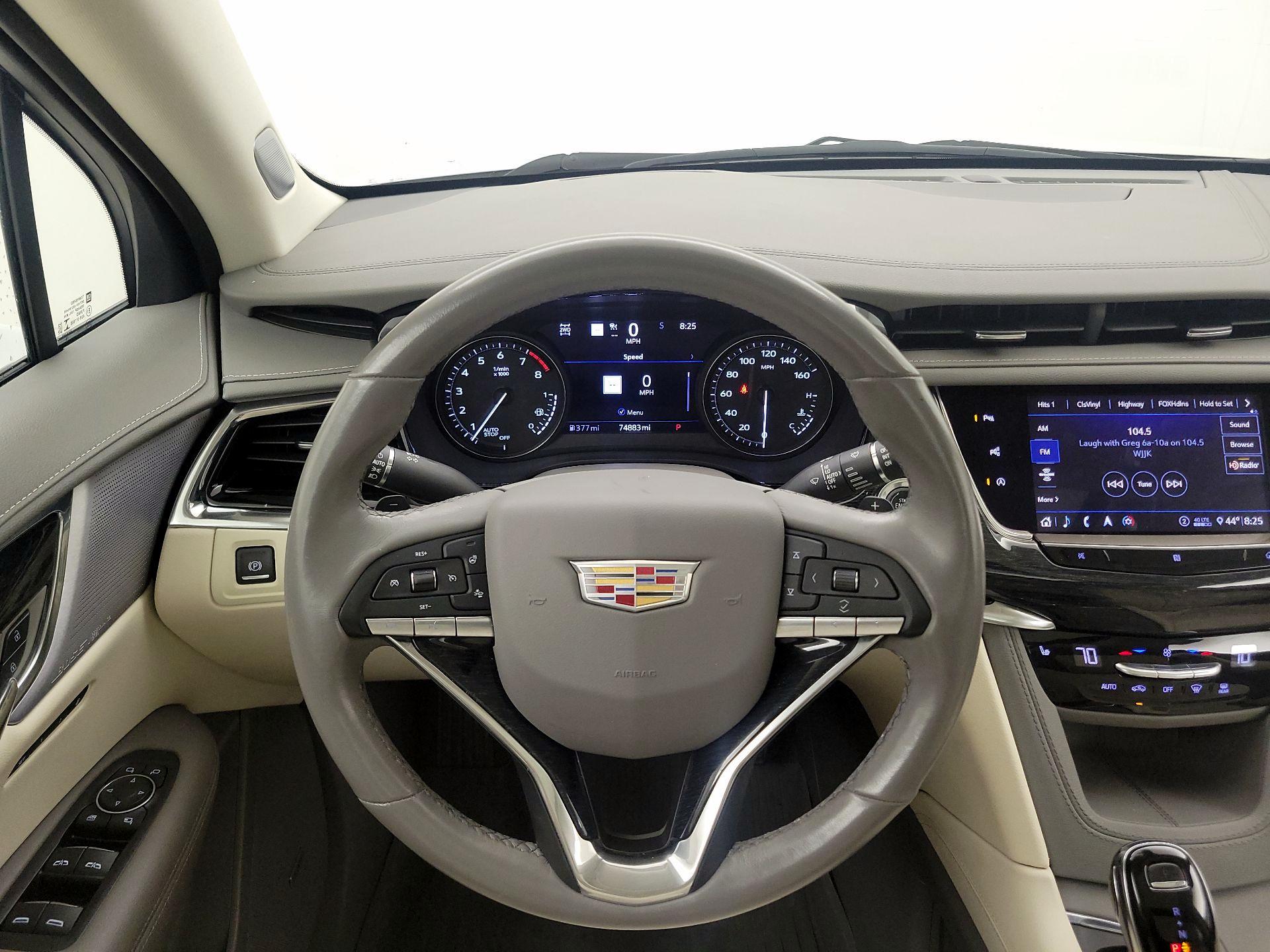 Thumbnail: 2020 Cadillac XT6 - 10
