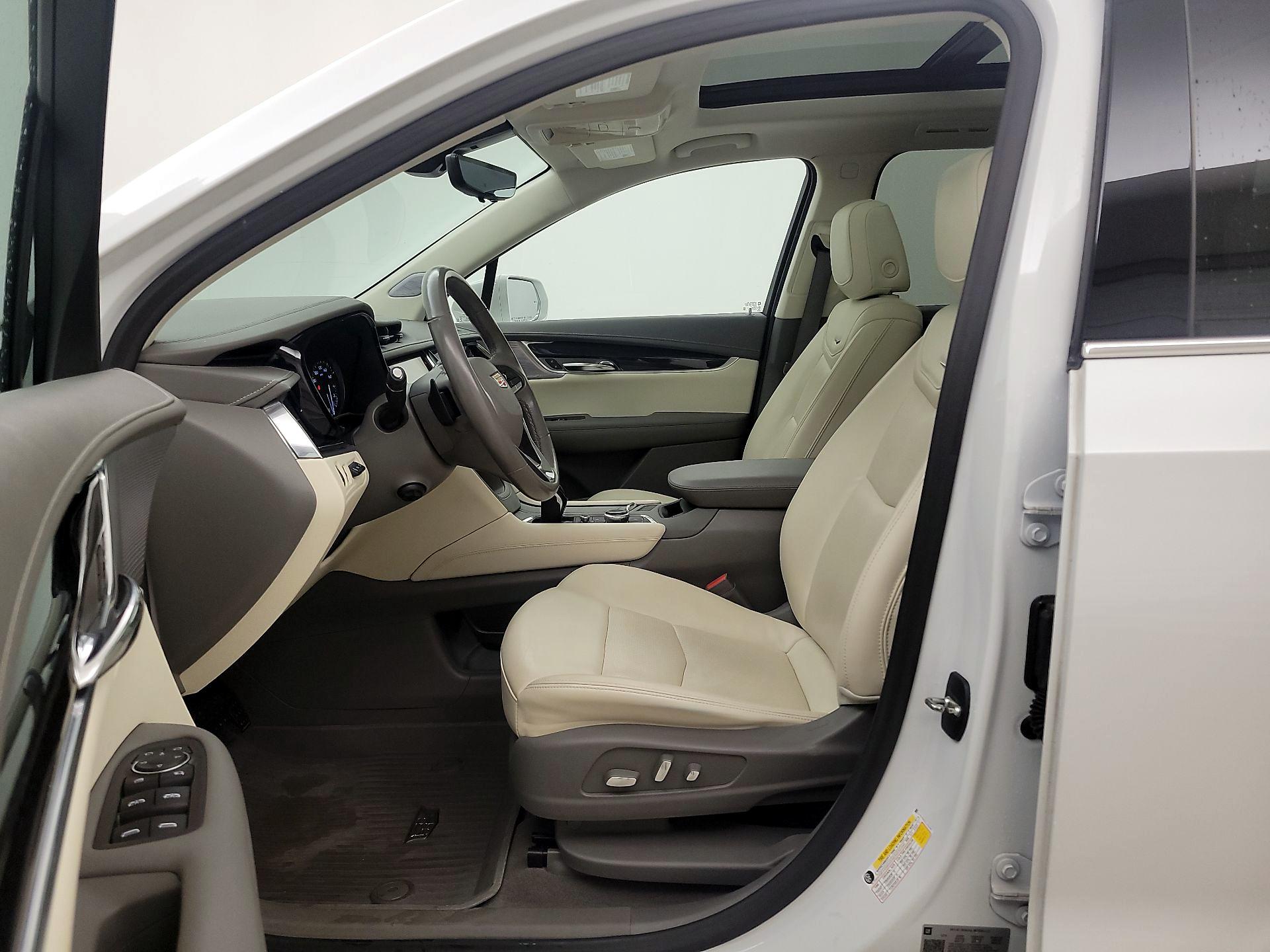 Thumbnail: 2020 Cadillac XT6 - 11