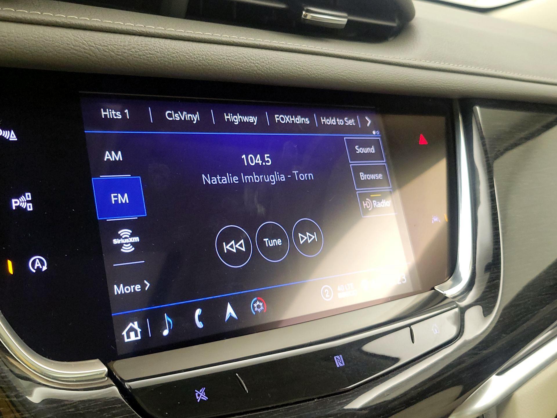 Thumbnail: 2020 Cadillac XT6 - 15