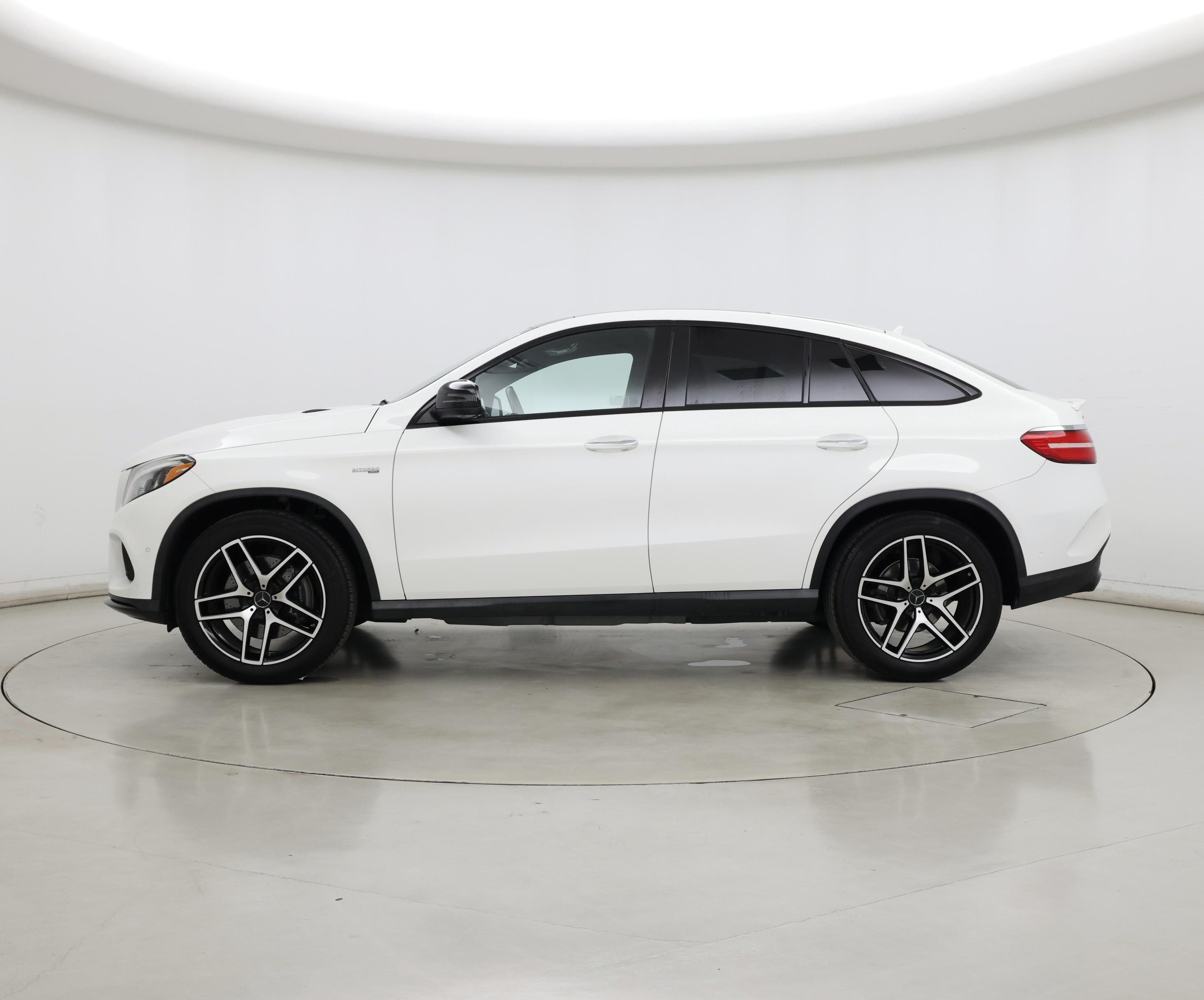 Thumbnail: 2019 Mercedes-Benz GLE - 3