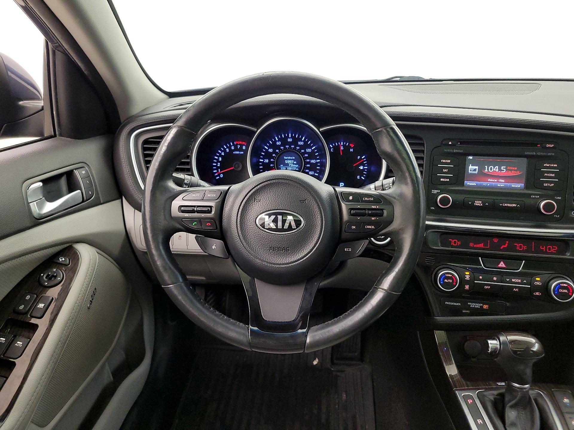 Thumbnail: 2015 Kia Optima - 10