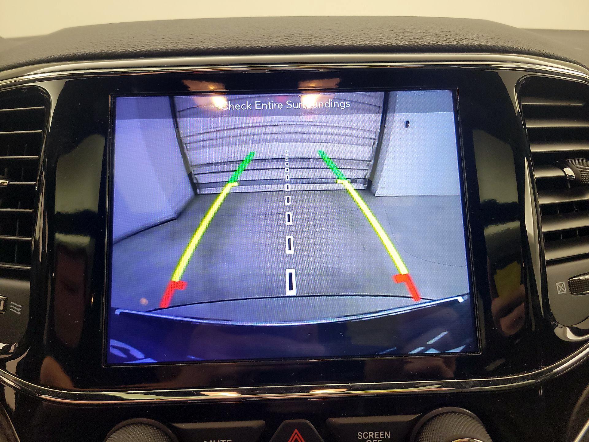 Thumbnail: 2019 Jeep Grand Cherokee - 15