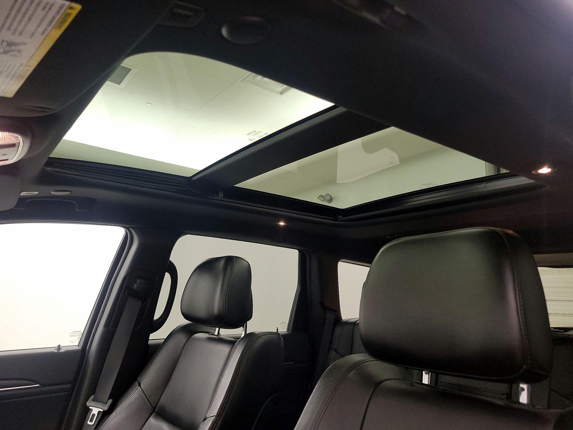 Thumbnail: 2019 Jeep Grand Cherokee - 20