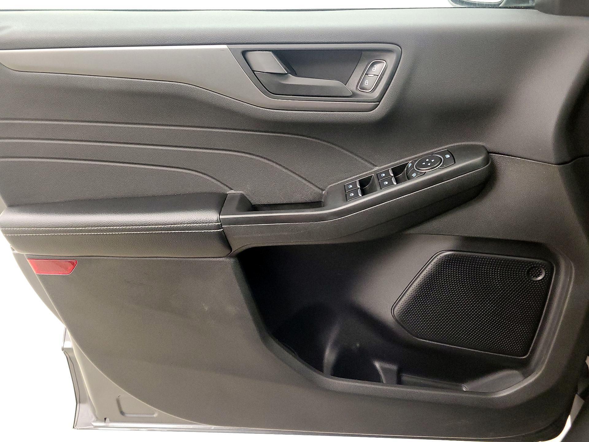 Thumbnail: 2023 Ford Escape - 12