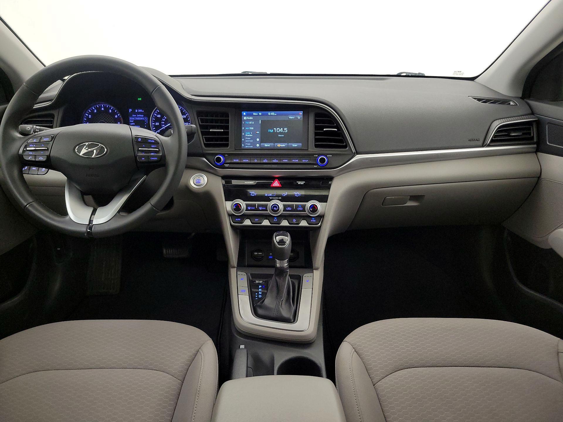 Thumbnail: 2020 Hyundai Elantra - 9