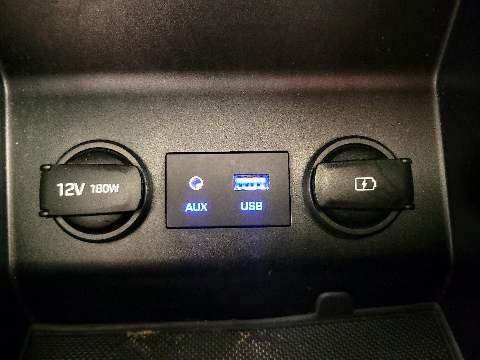 Thumbnail: 2020 Hyundai Elantra - 18