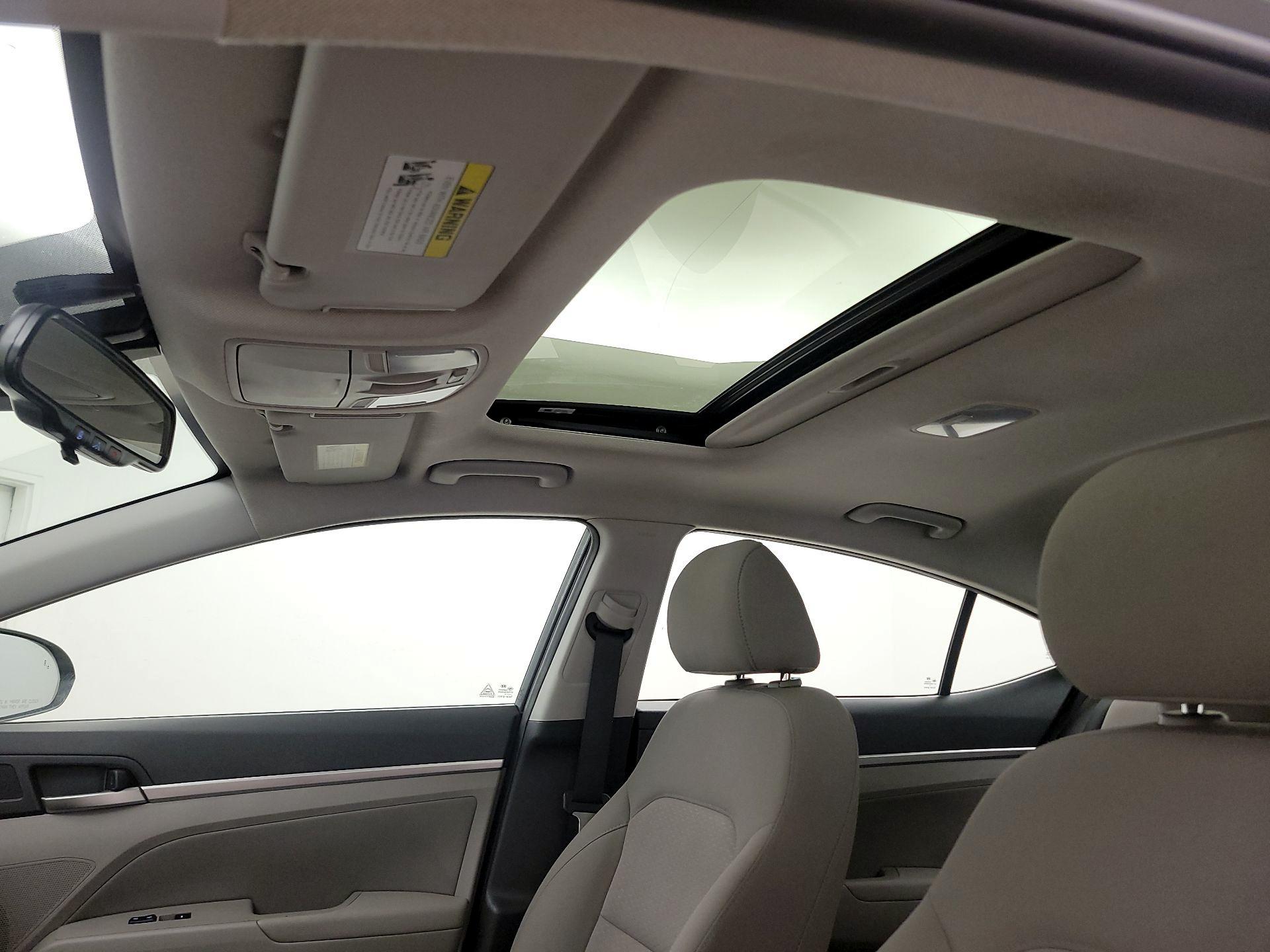 Thumbnail: 2020 Hyundai Elantra - 19