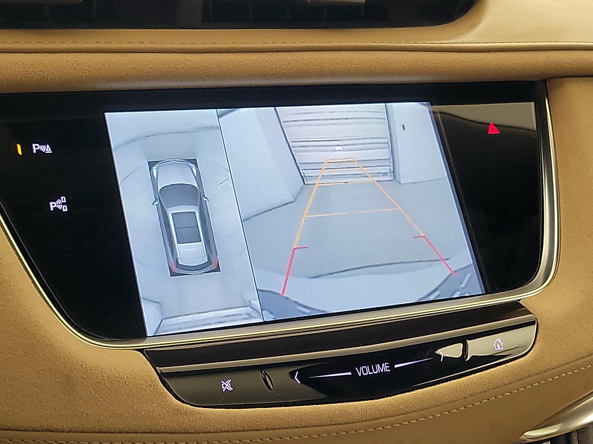 Thumbnail: 2017 Cadillac XT5 - 15