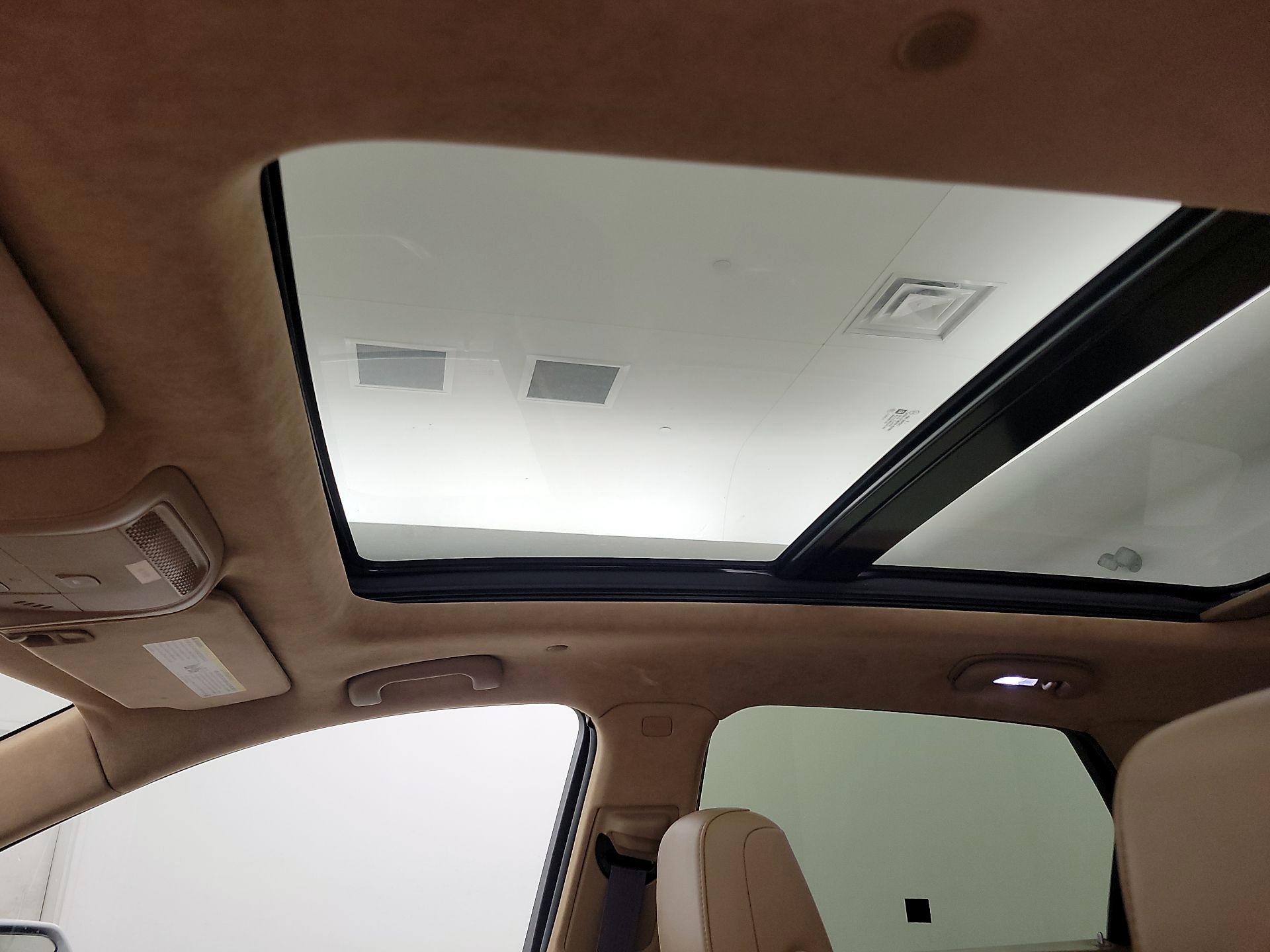 Thumbnail: 2017 Cadillac XT5 - 20