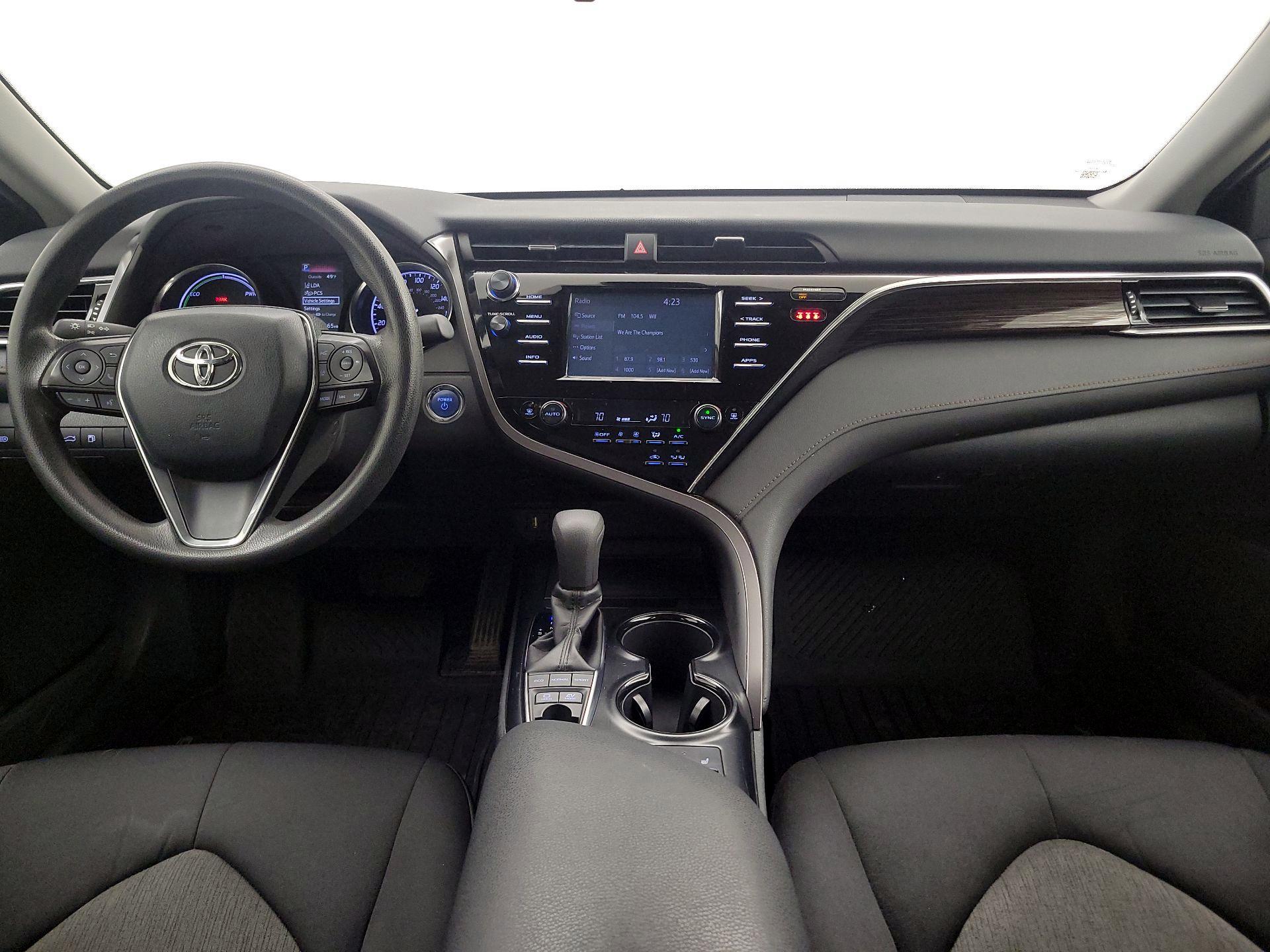 Thumbnail: 2018 Toyota Camry - 9