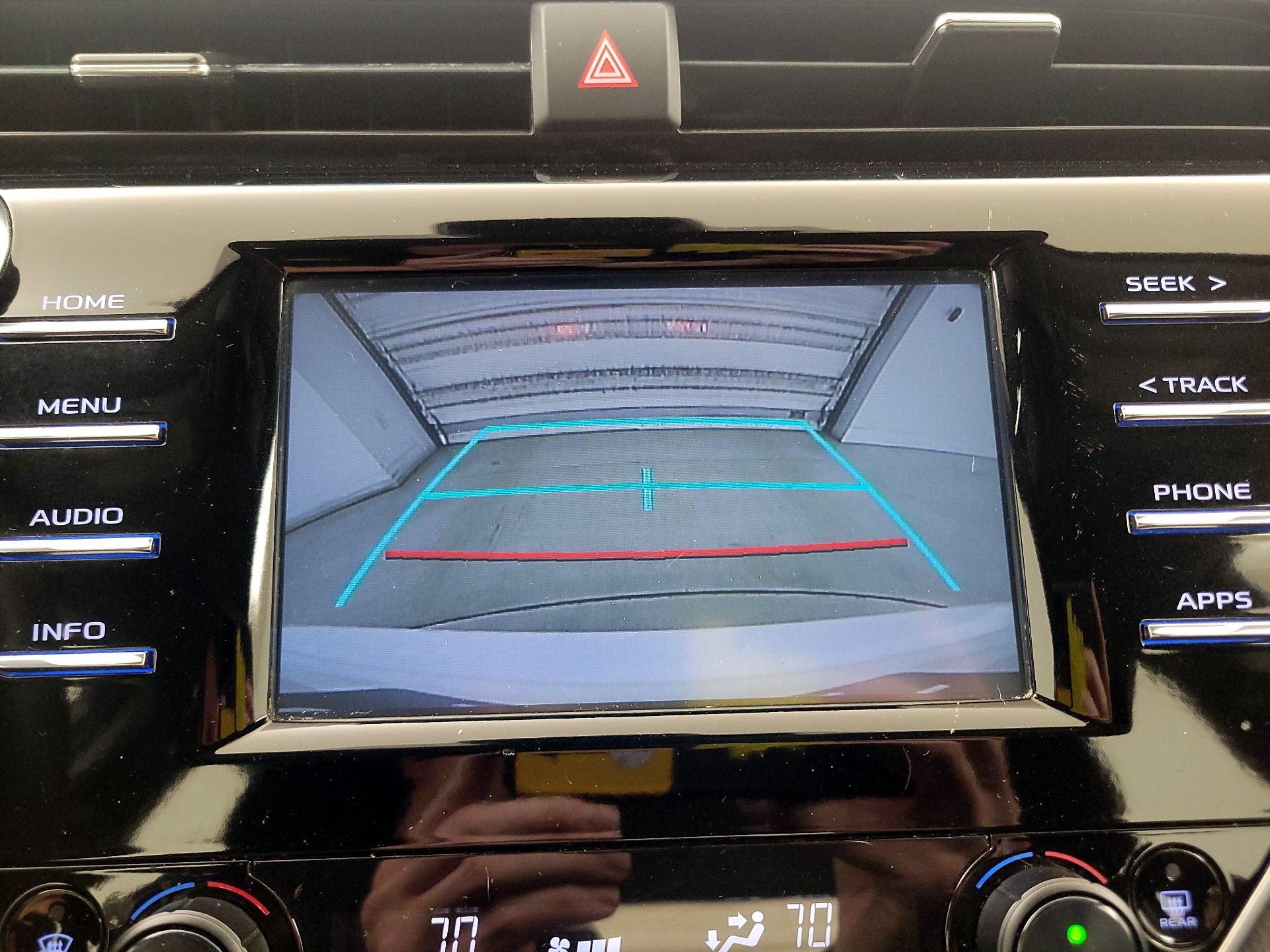 Thumbnail: 2018 Toyota Camry - 14