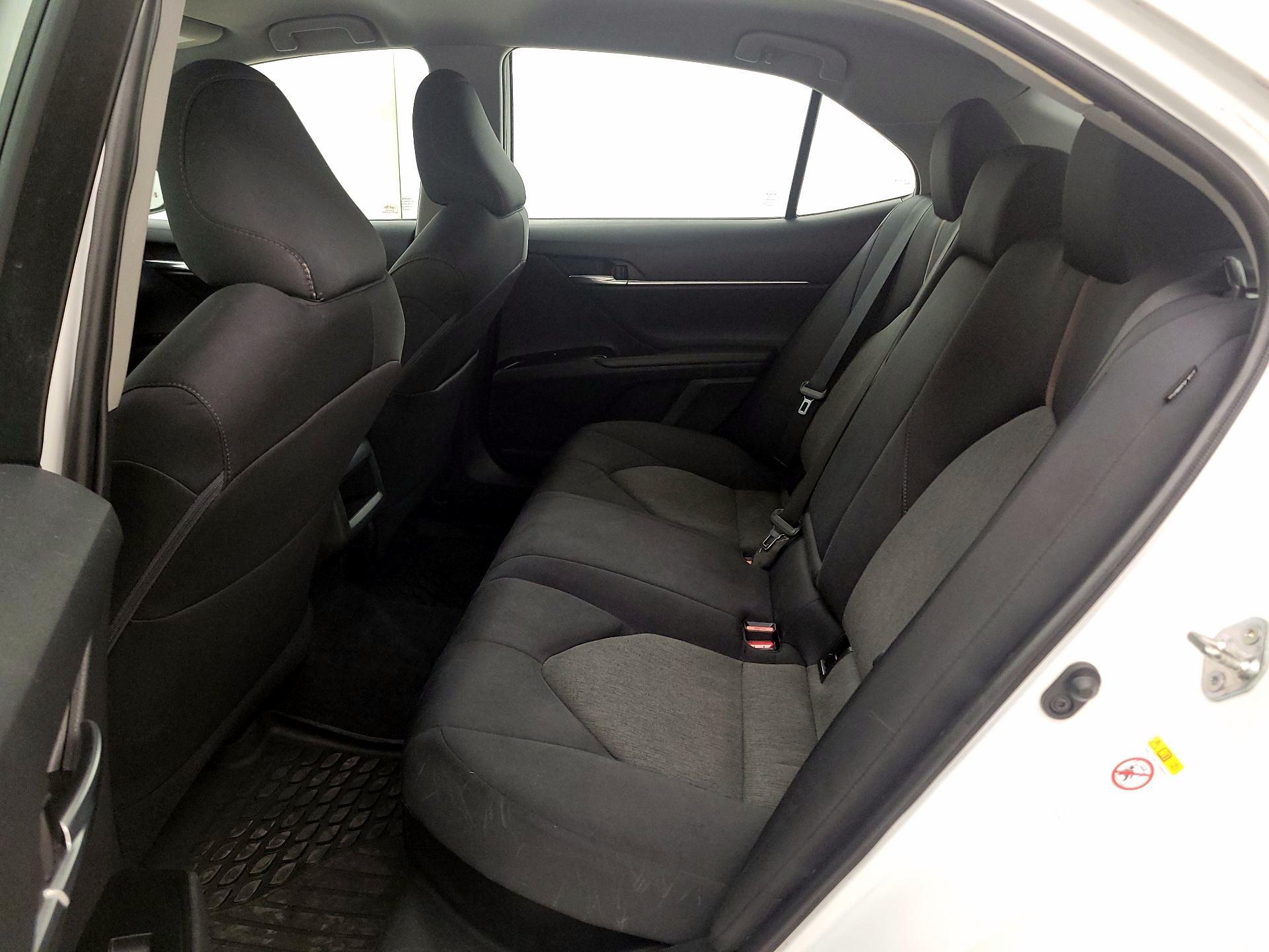 Thumbnail: 2018 Toyota Camry - 19