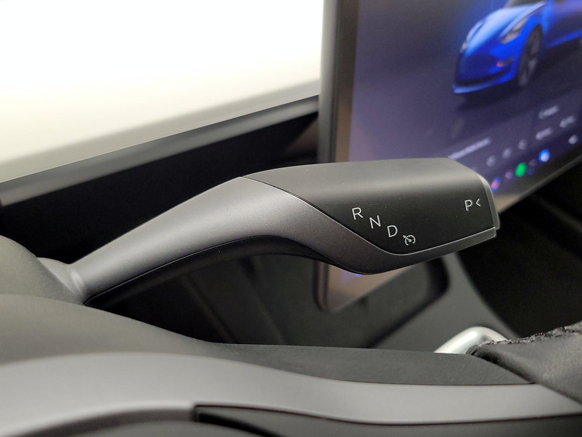 Thumbnail: 2023 Tesla Model 3 - 17