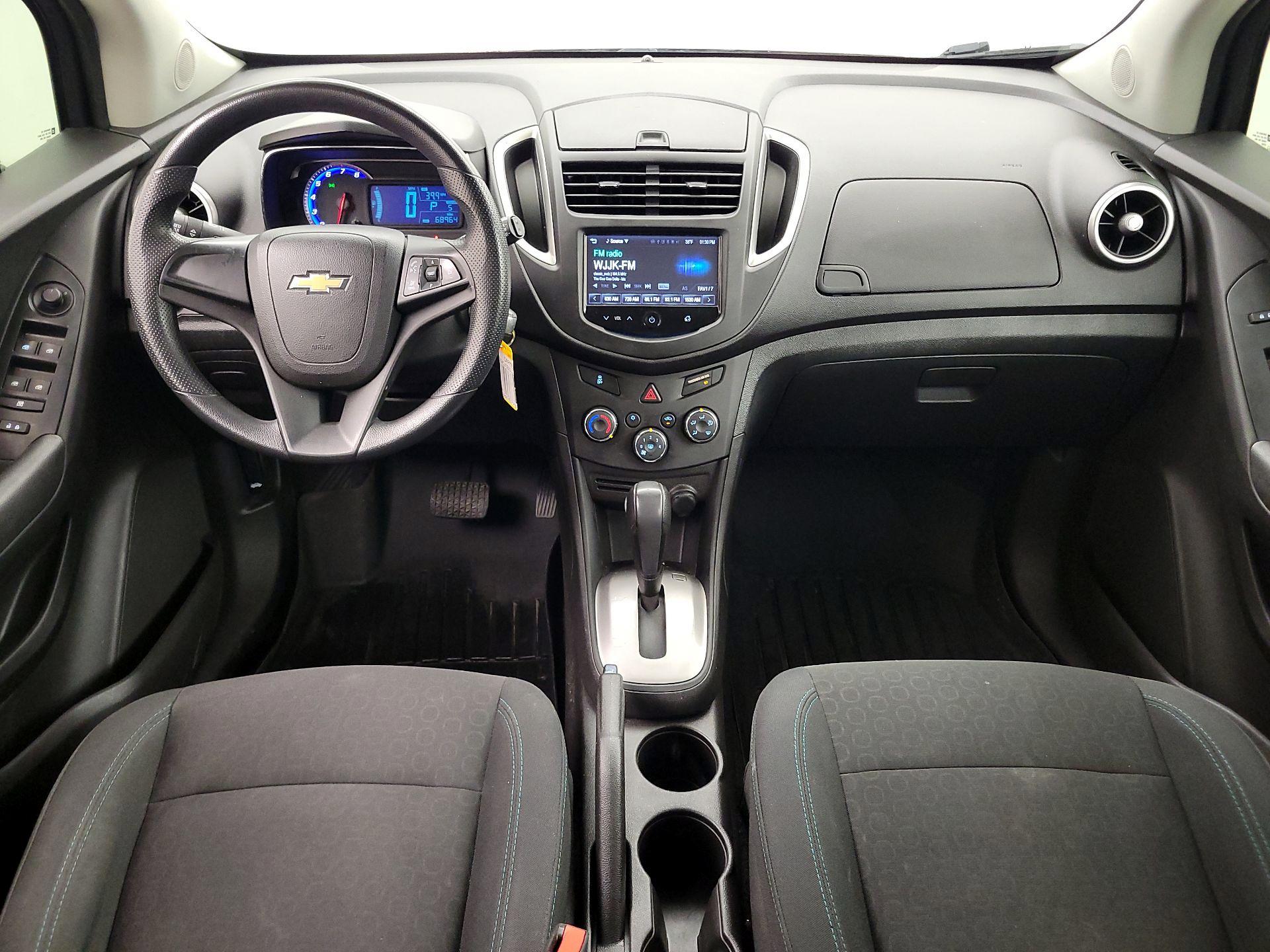 Thumbnail: 2016 Chevrolet Trax - 9