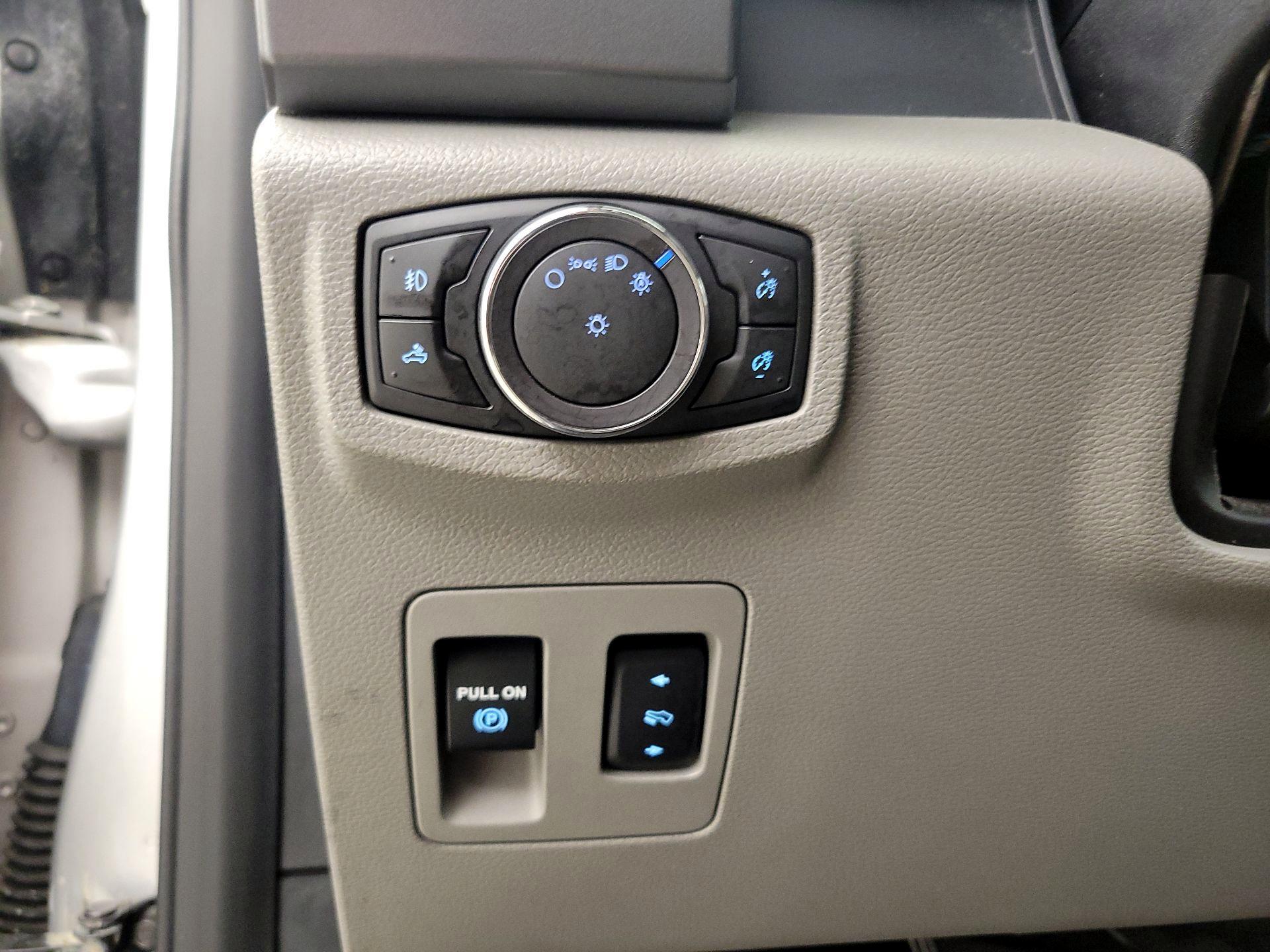 Thumbnail: 2018 Ford F-150 - 13