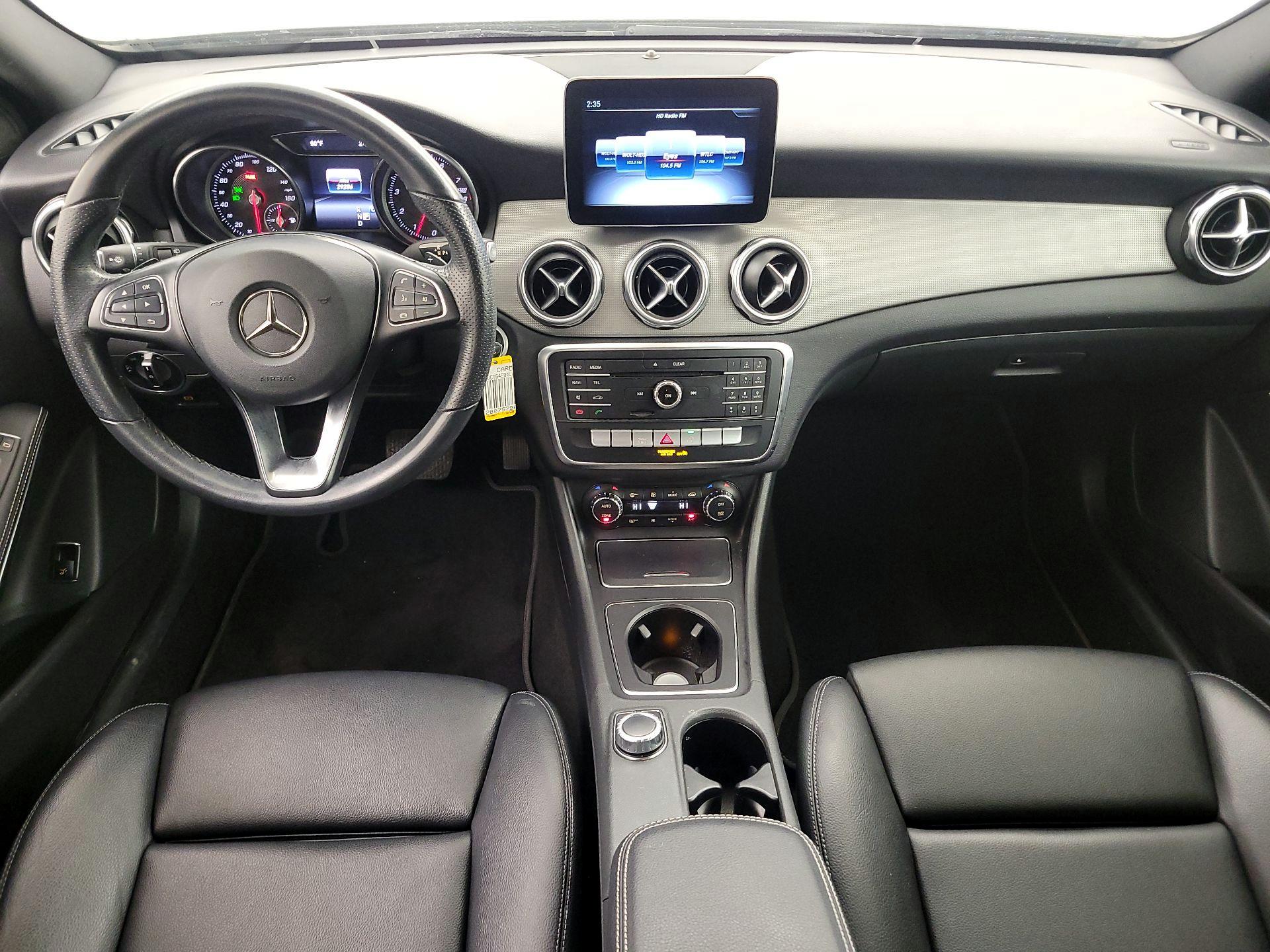 Thumbnail: 2020 Mercedes-Benz GLA - 9