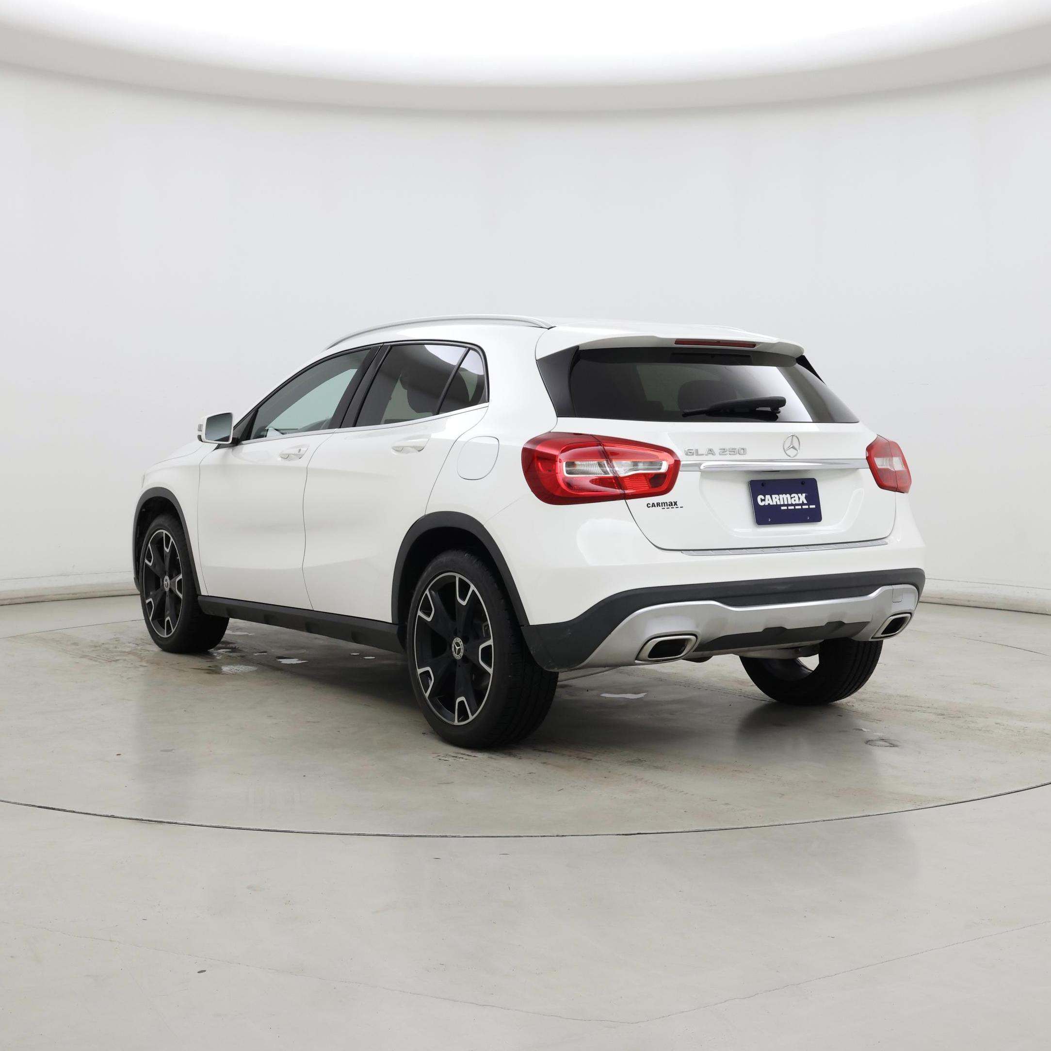 Thumbnail: 2020 Mercedes-Benz GLA - 2