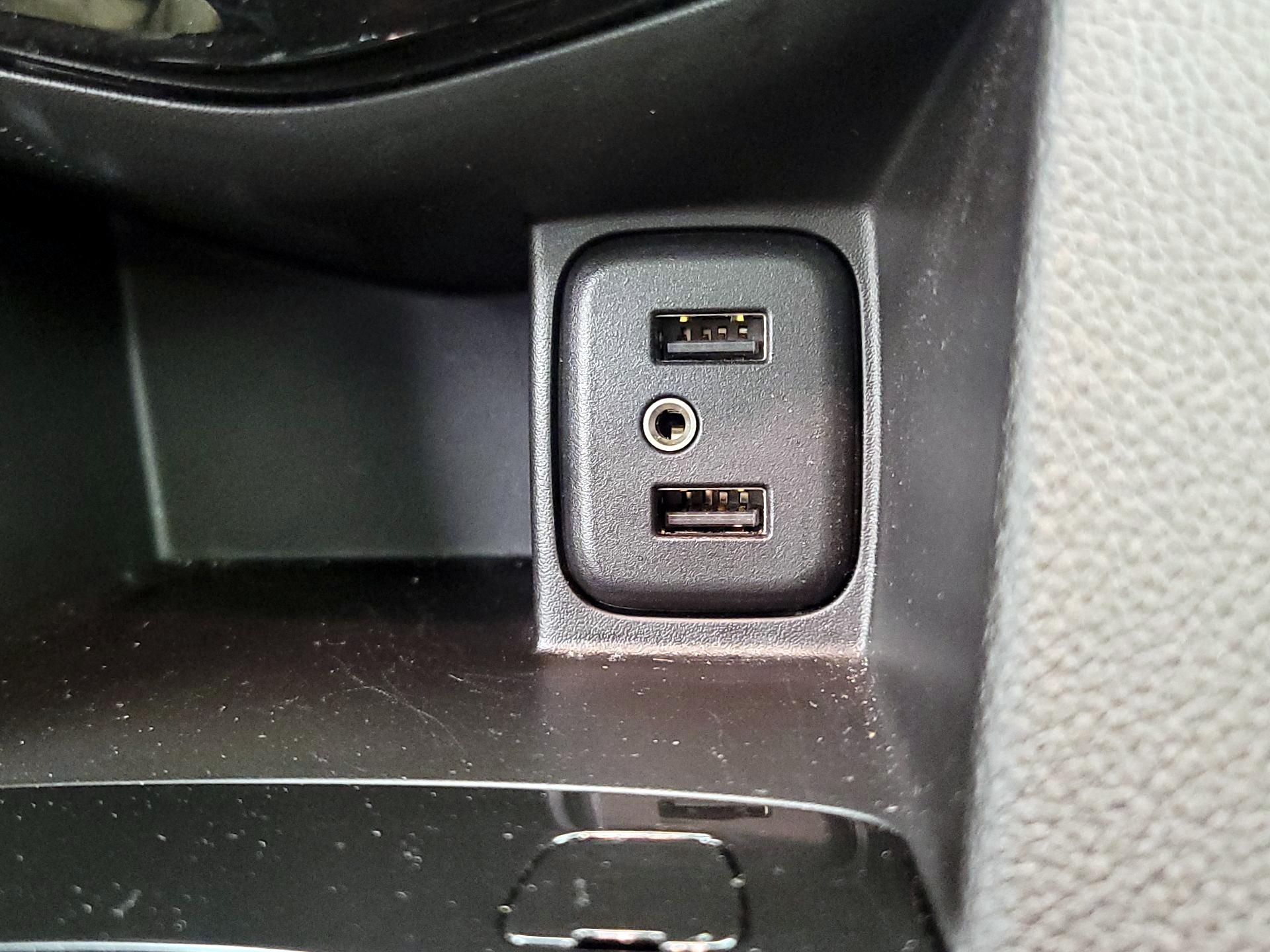 Thumbnail: 2020 Chevrolet Sonic - 18