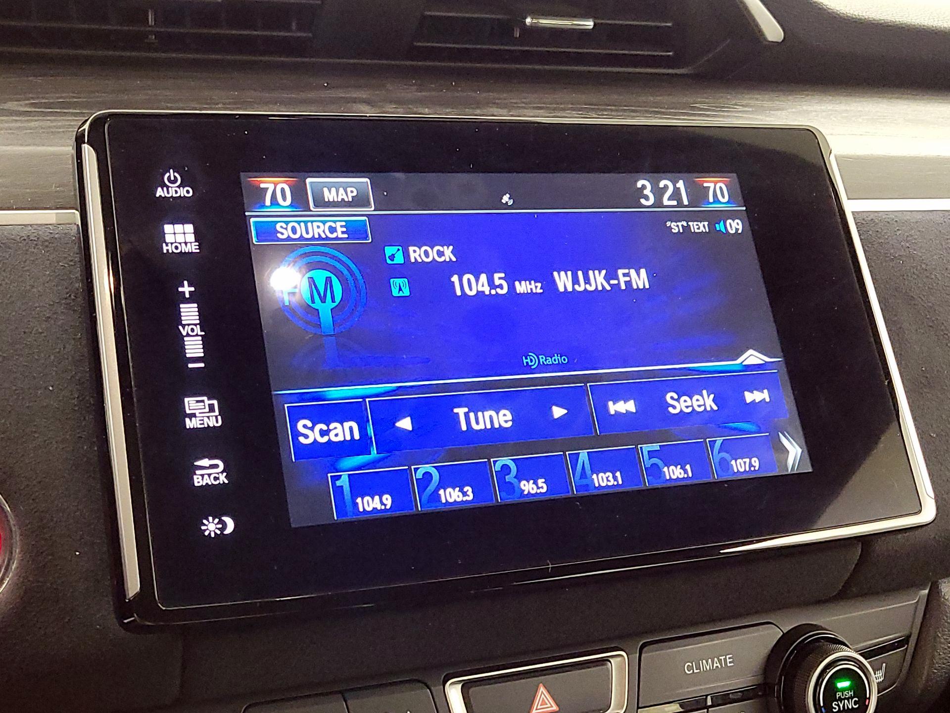 Thumbnail: 2018 Honda Clarity - 16