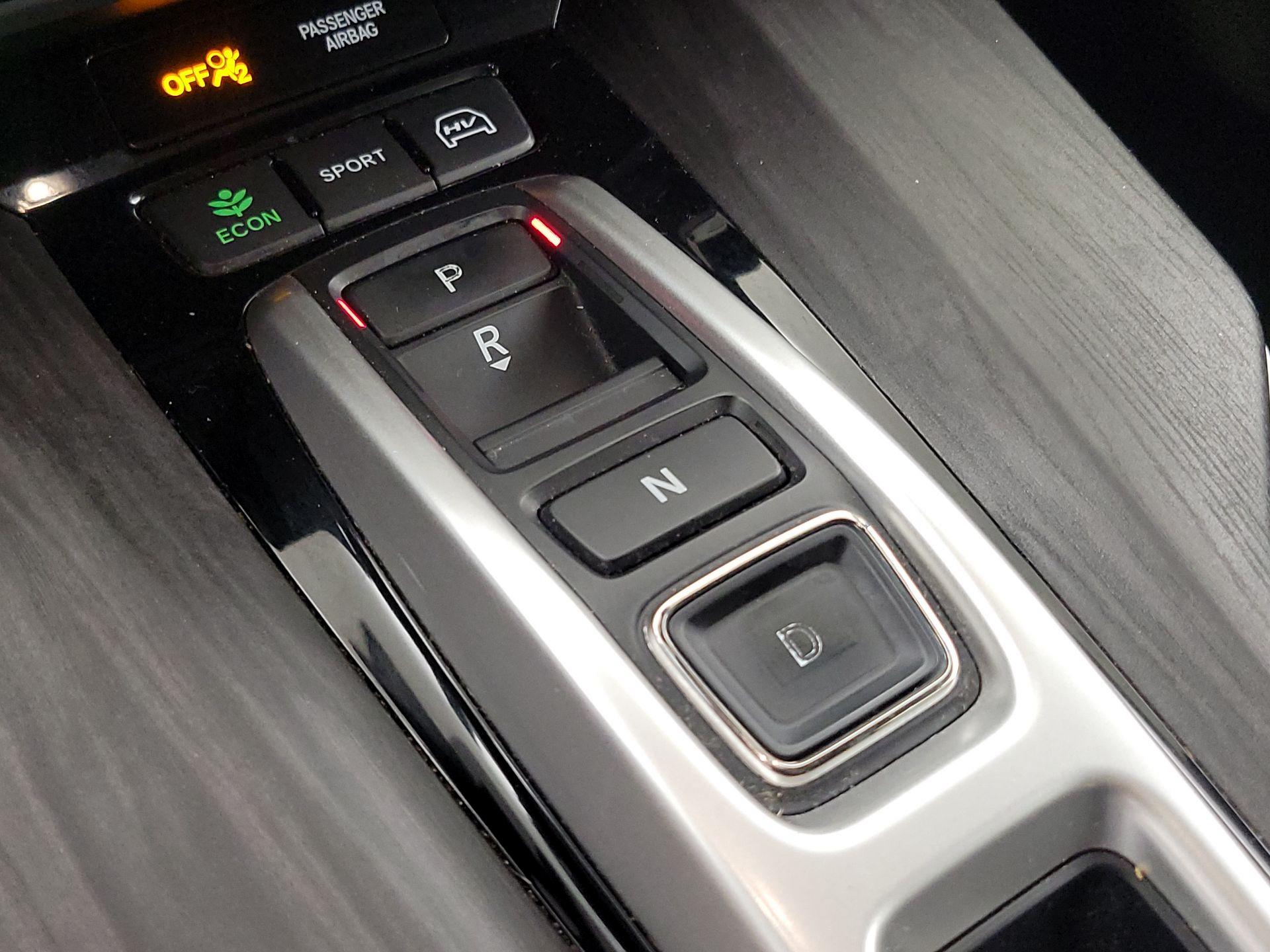 Thumbnail: 2018 Honda Clarity - 18