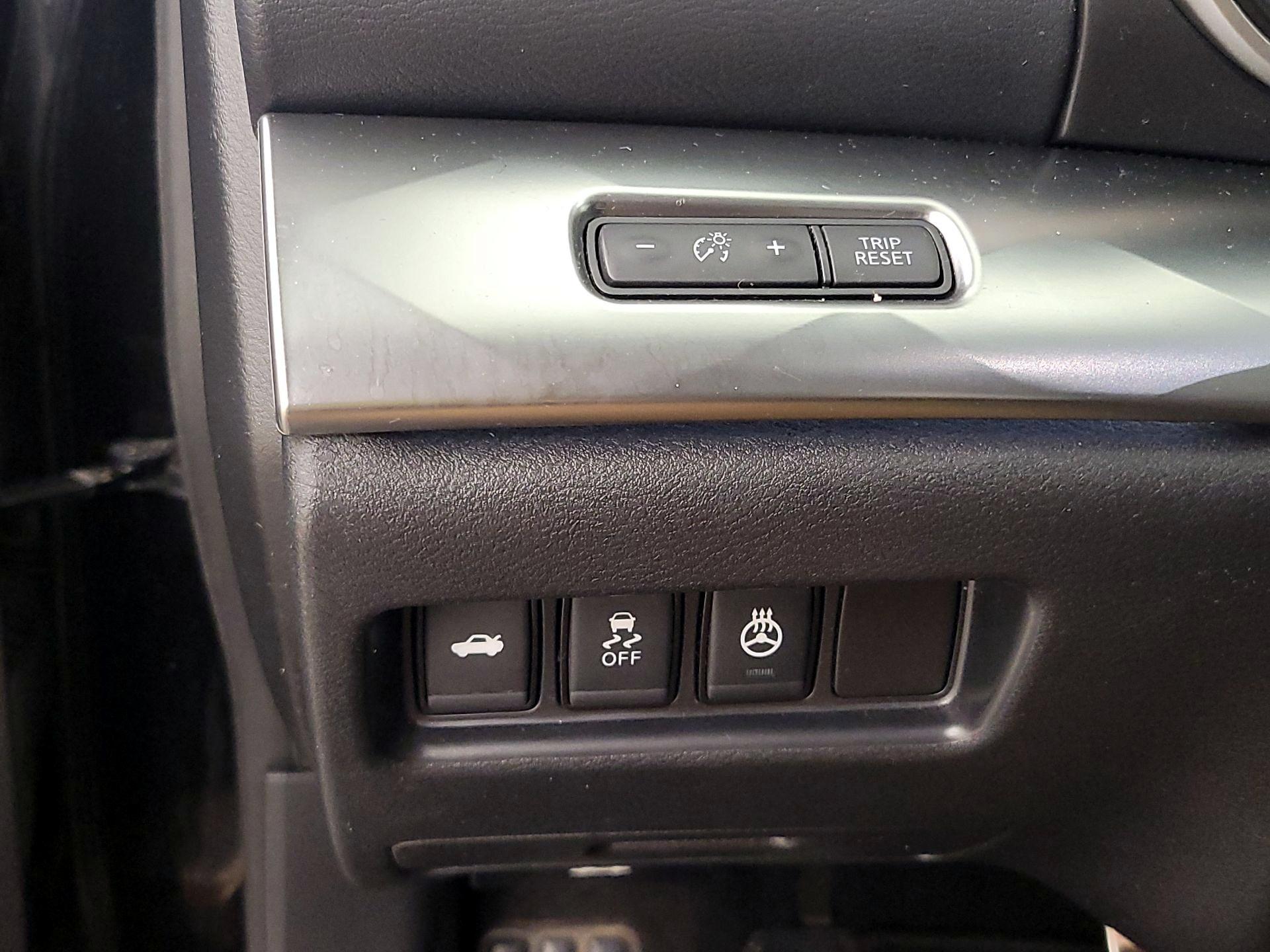 Thumbnail: 2018 Nissan Maxima - 13