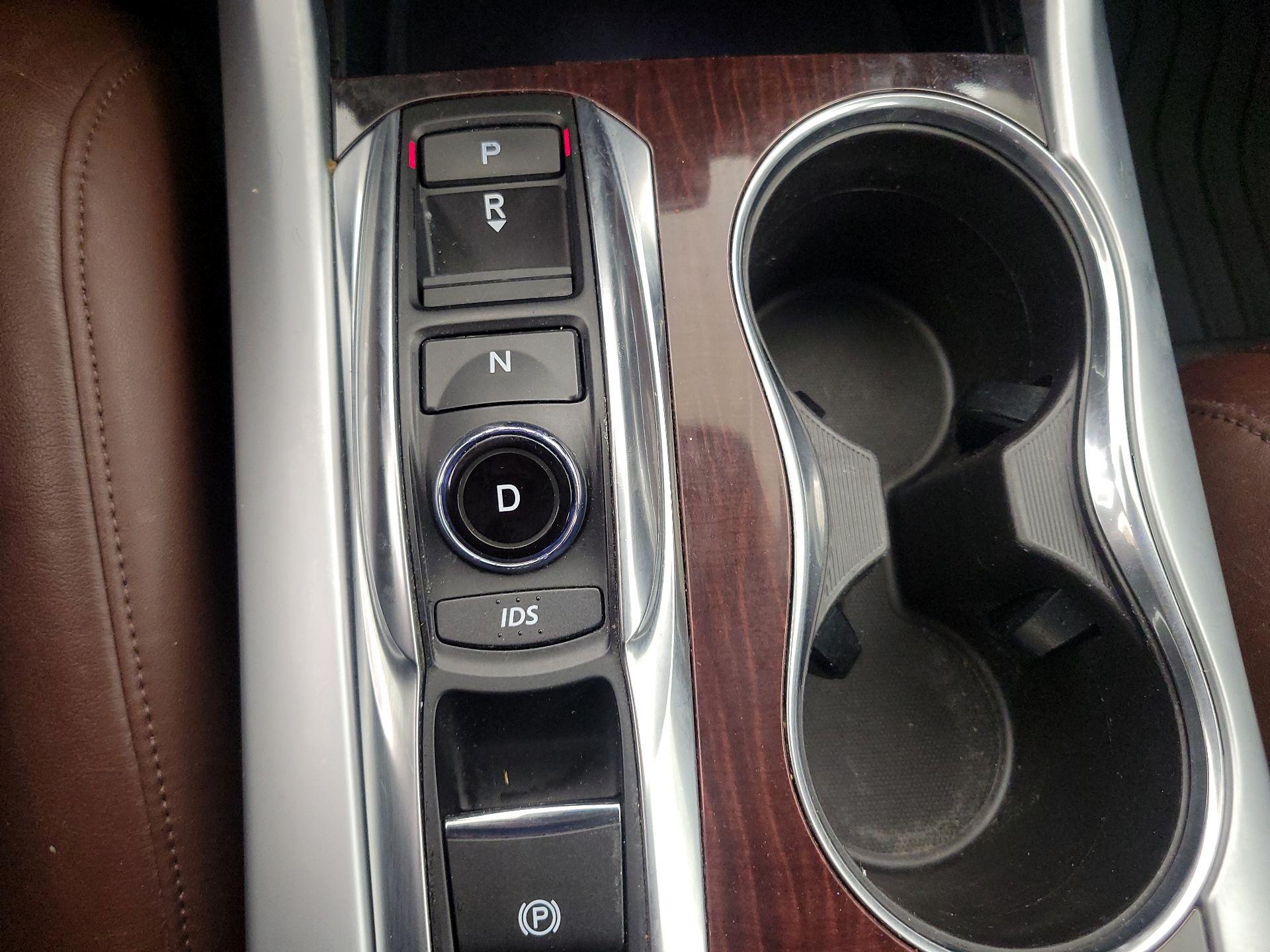 Thumbnail: 2015 Acura TLX - 18