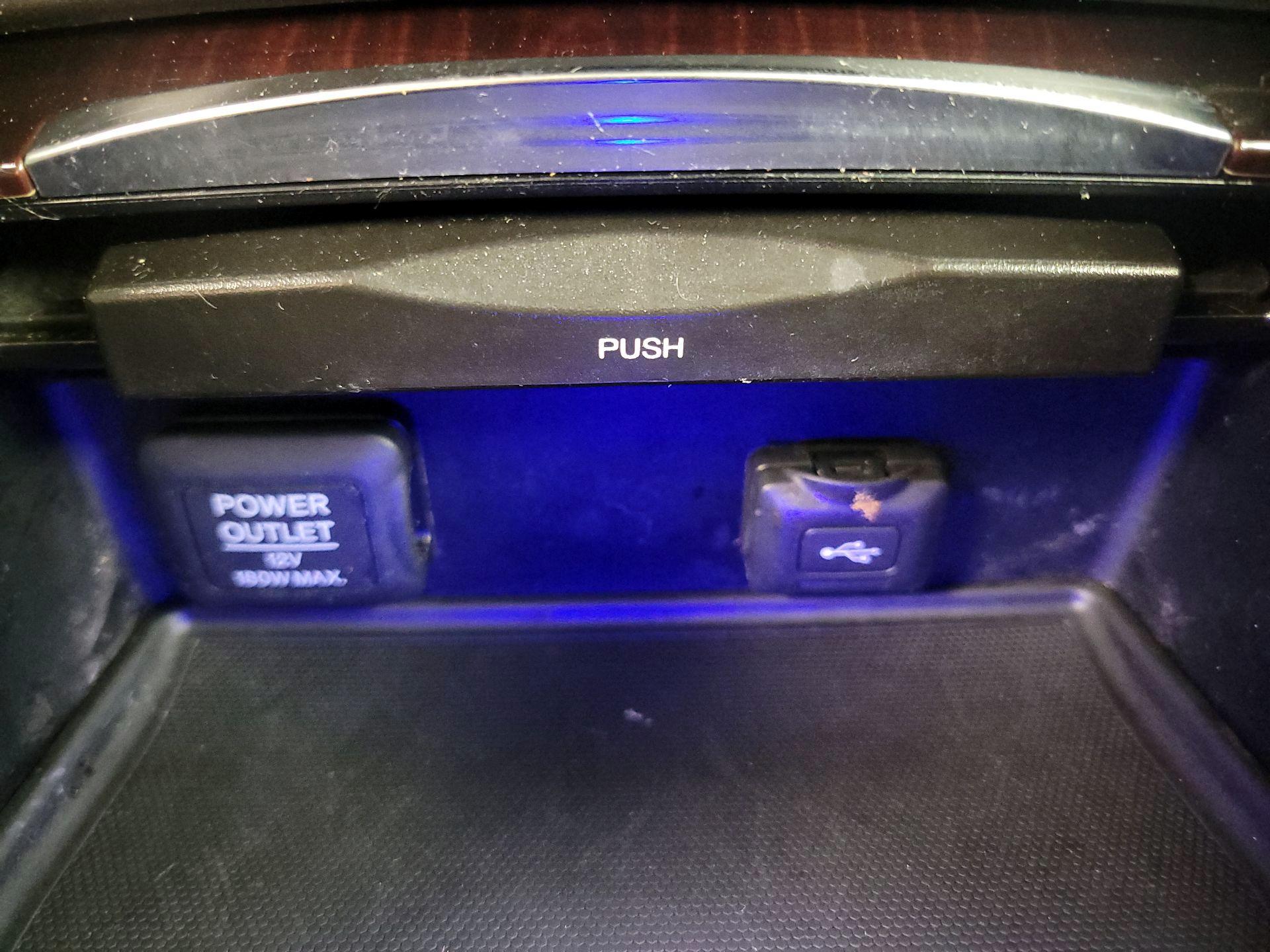 Thumbnail: 2015 Acura TLX - 19