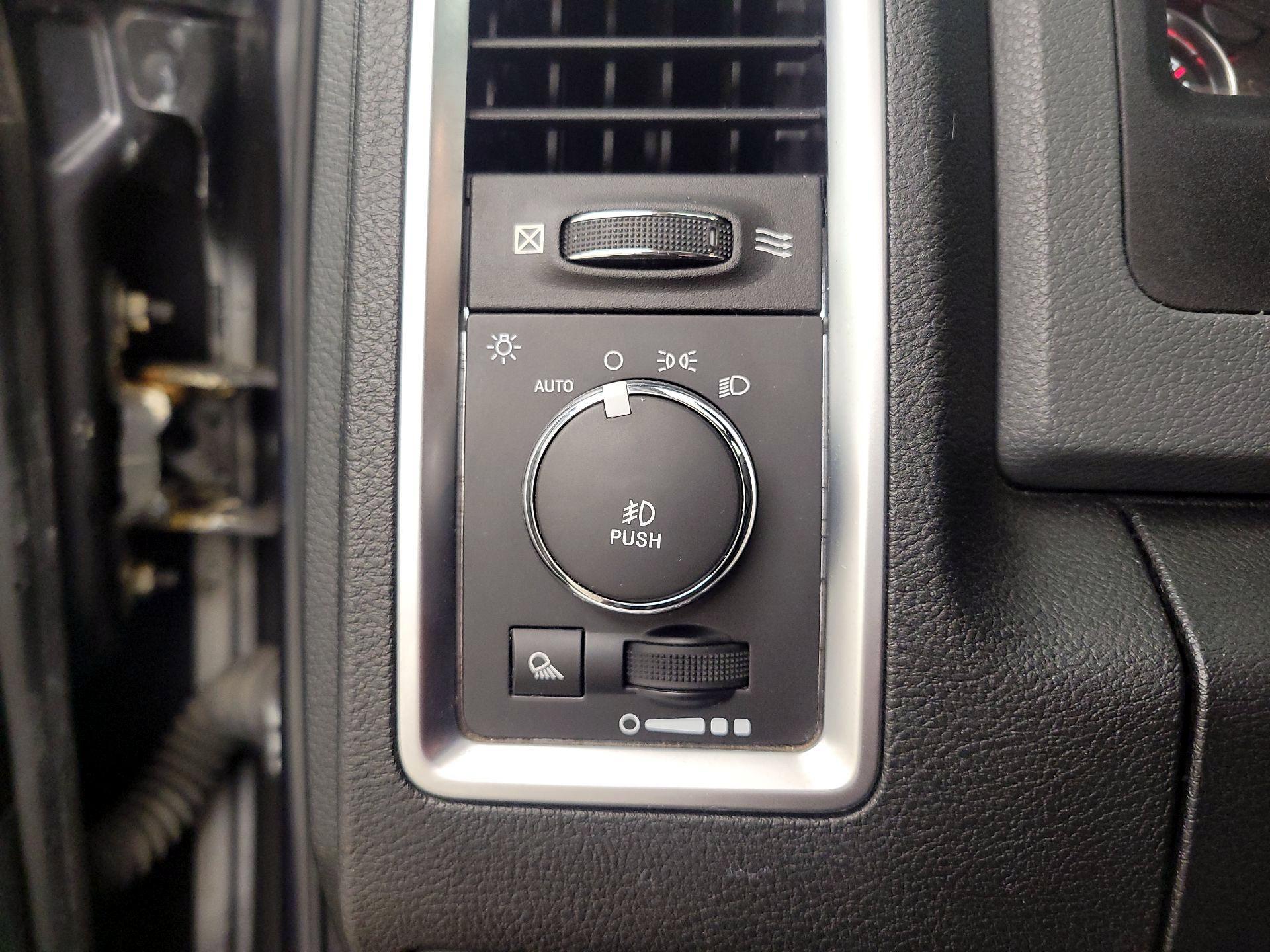 Thumbnail: 2016 RAM 1500 - 13