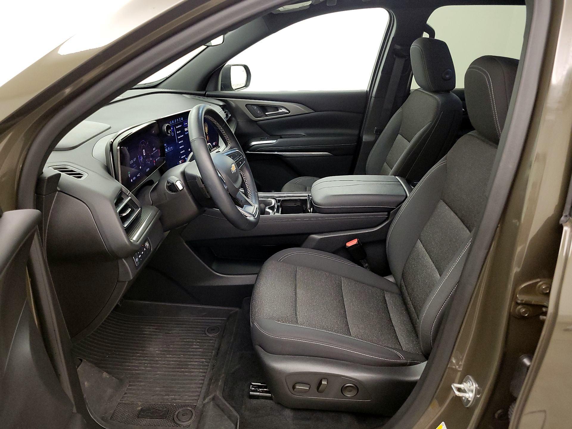 Thumbnail: 2024 Chevrolet Traverse - 11