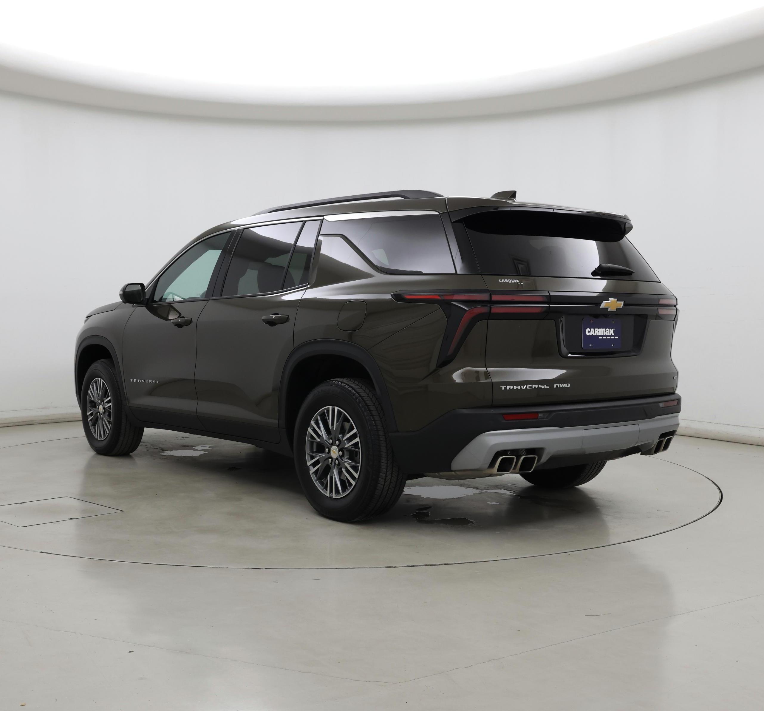 Thumbnail: 2024 Chevrolet Traverse - 2