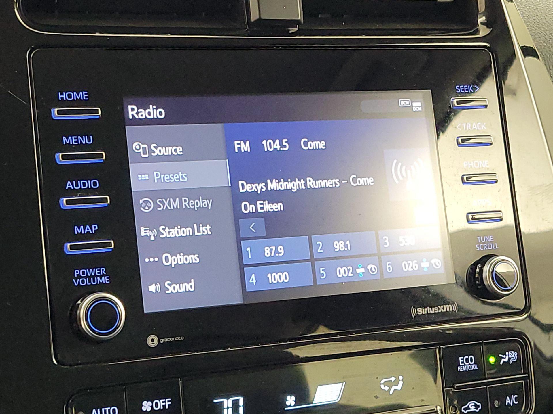 Thumbnail: 2021 Toyota Prius - 15