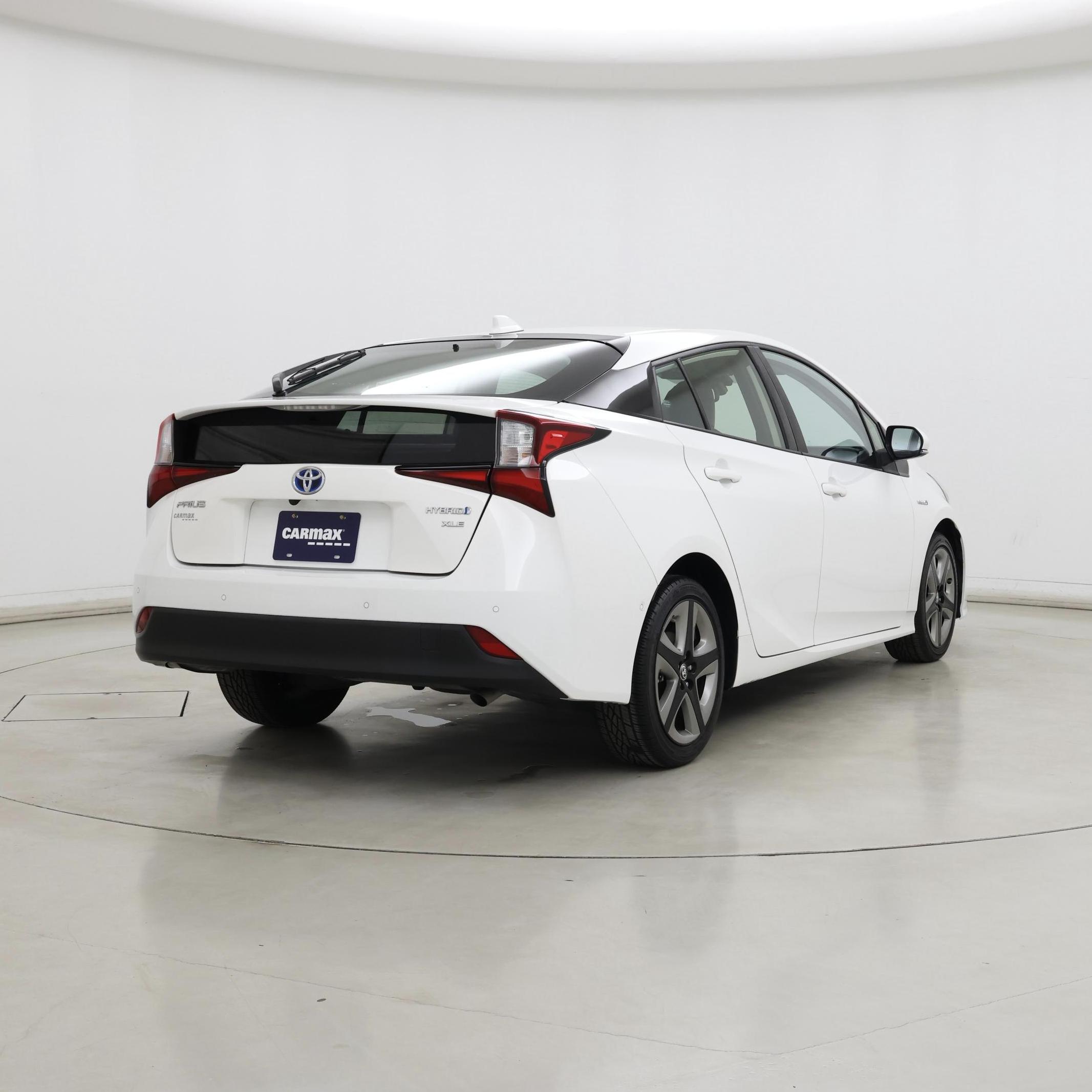 Thumbnail: 2021 Toyota Prius - 8