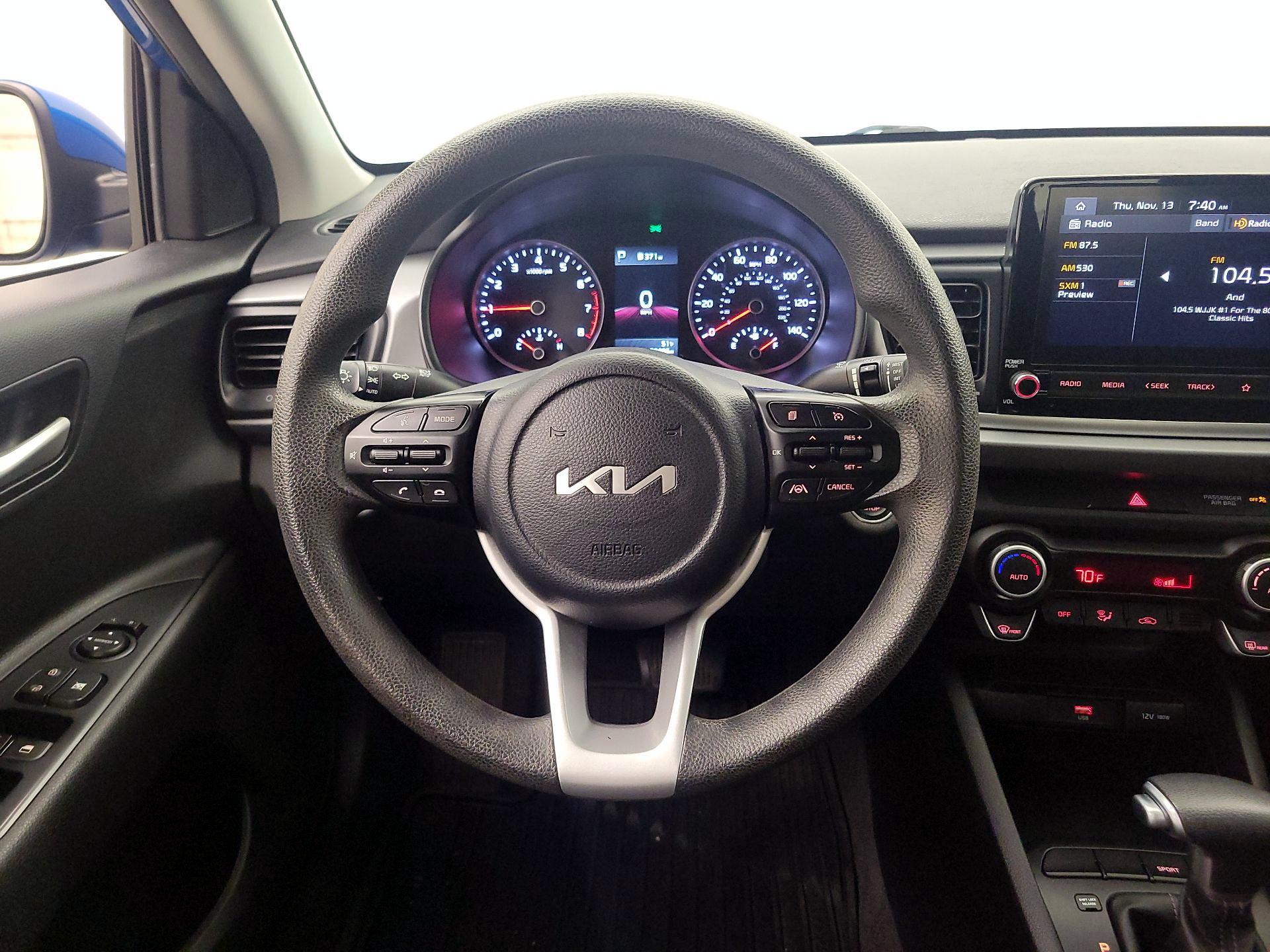 Thumbnail: 2023 Kia Rio - 10